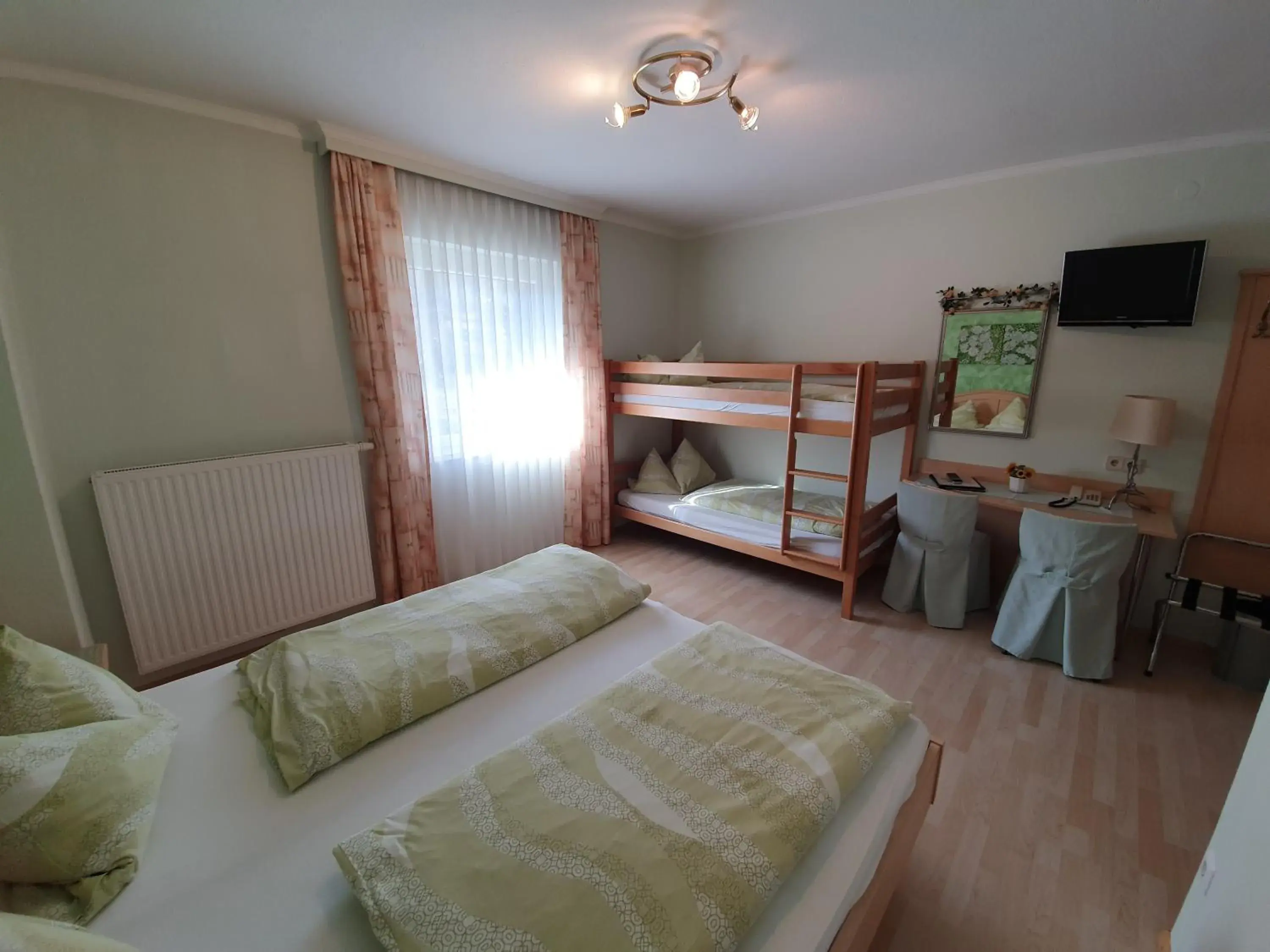 Photo of the whole room, Bunk Bed in Gasthof Hotel Zur Post