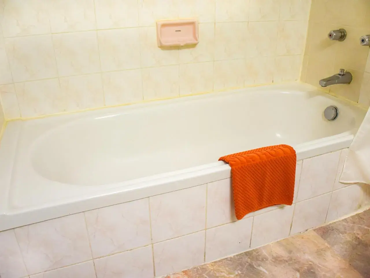 Superior Double or Twin Room with Garden View in Asia Pattaya Hotel Superior Double or Twin Room with Garden View in Asia Pattaya Hotel