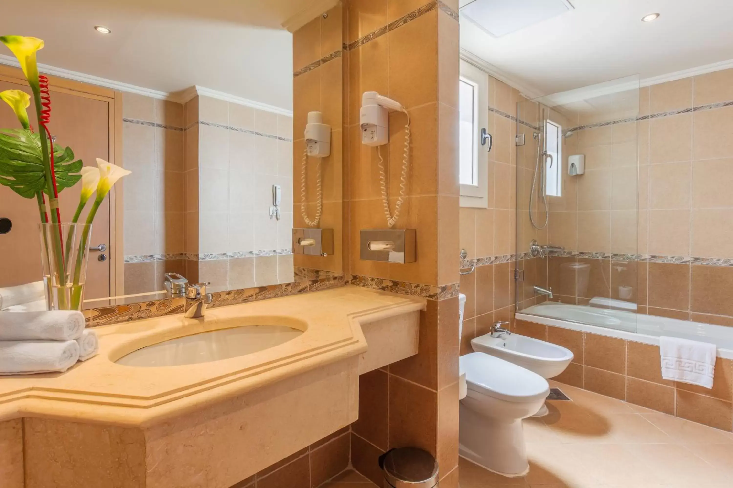 Junior Suite with Sea View in Cleopatra Luxury Beach Resort Makadi Bay - Adults only Junior Suite with Sea View in Cleopatra Luxury Beach Resort Makadi Bay - Adults only