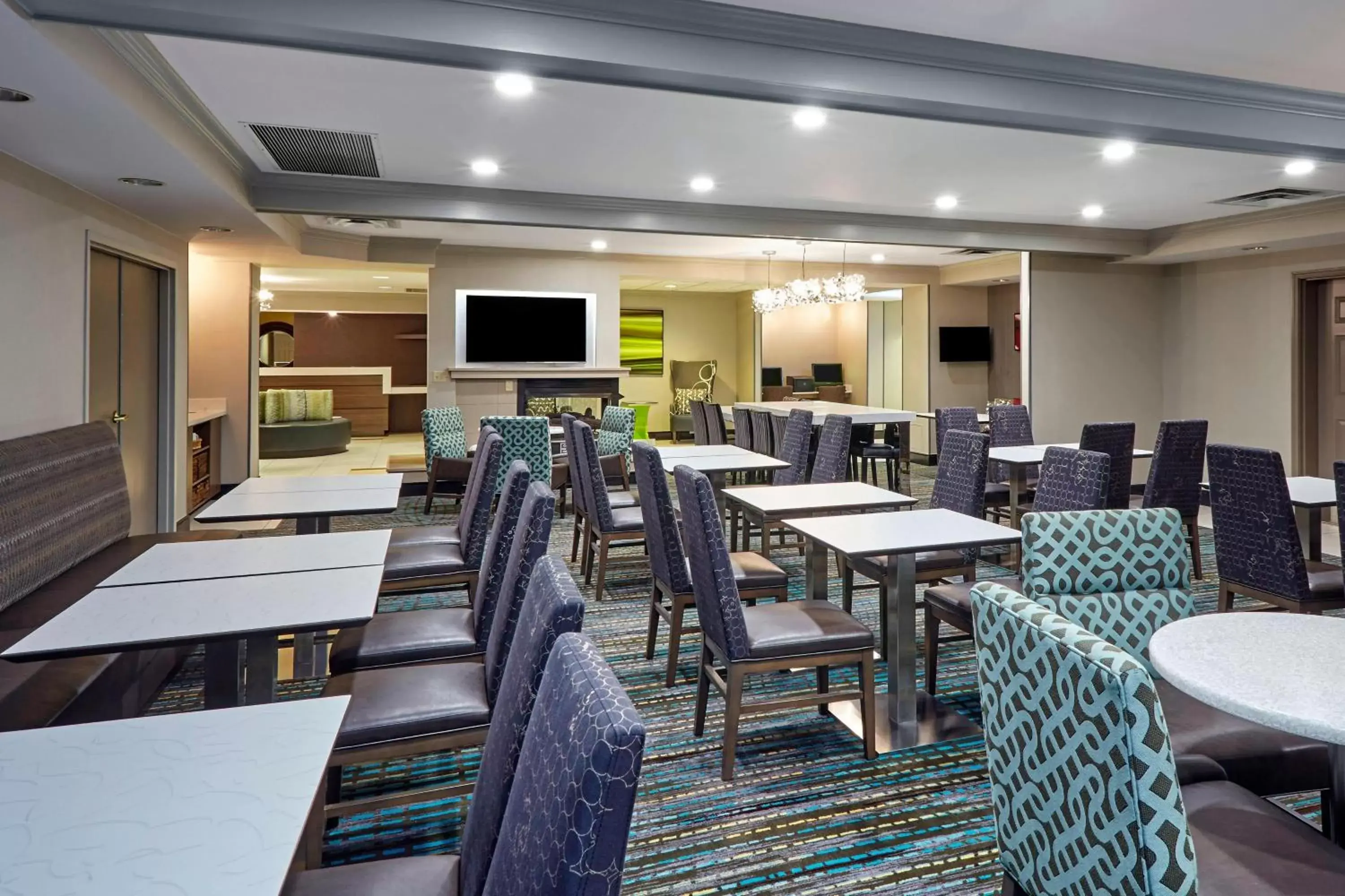 Breakfast, Restaurant/Places to Eat in Residence Inn by Marriott Chicago Schaumburg/Woodfield Mall