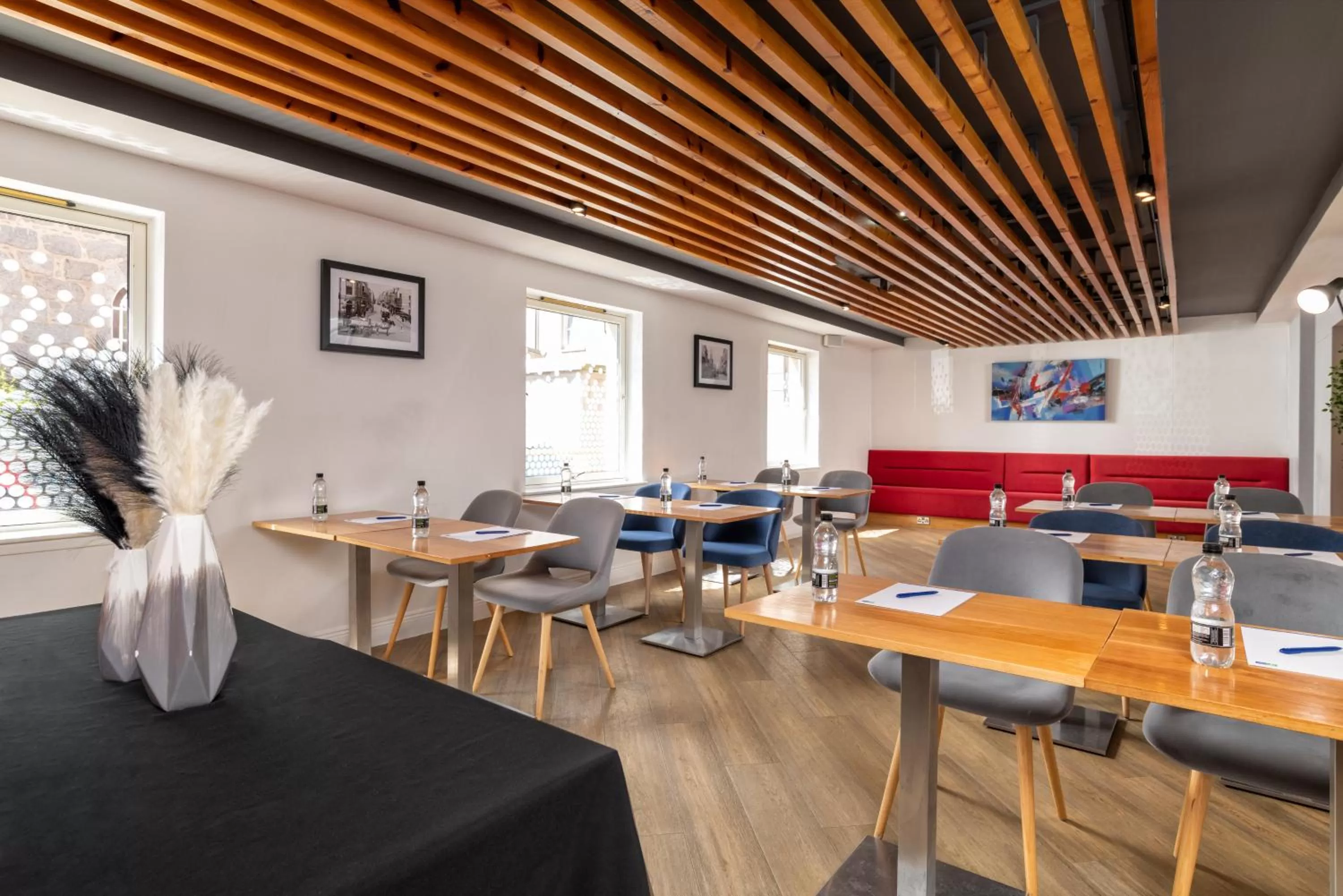 Meeting/conference room in Holiday Inn Express Aberdeen City Centre by IHG