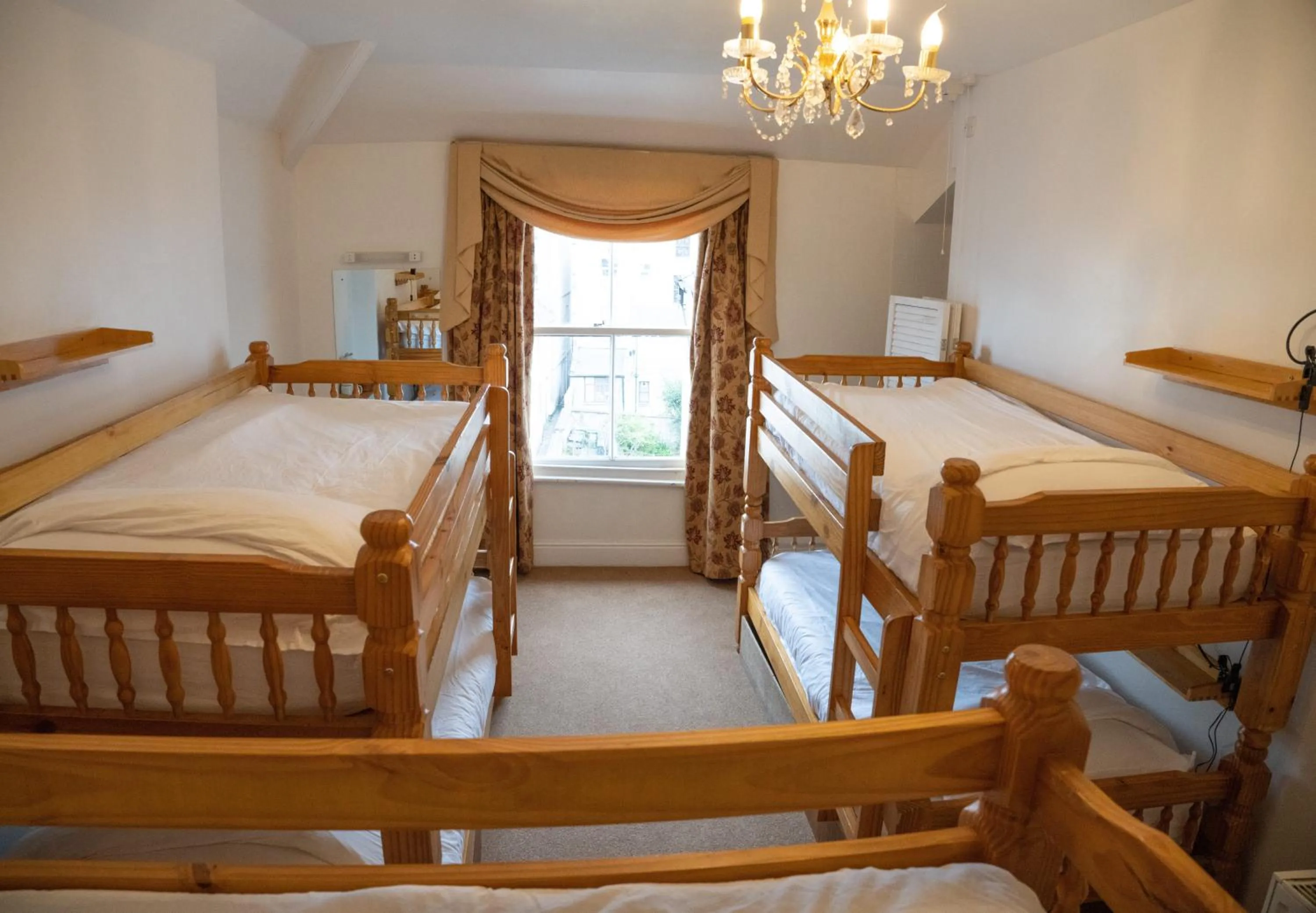 Bedroom, Bed in Llandudno Hostel