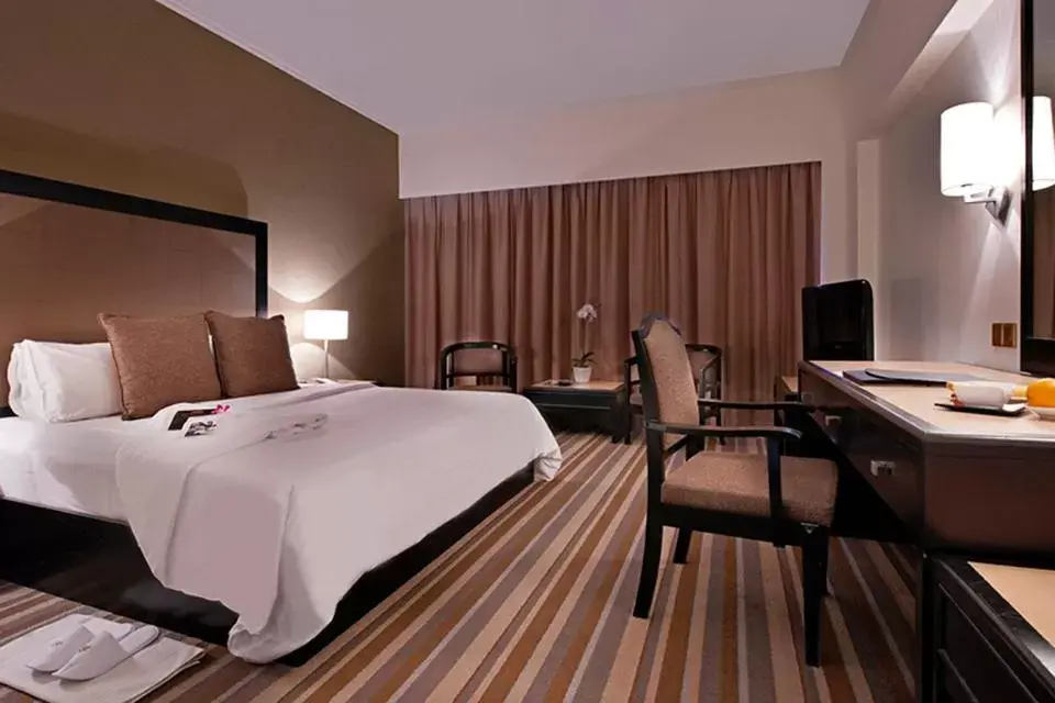 Bedroom, Bed in Impiana Hotel Ipoh Bedroom, Bed in Impiana Hotel Ipoh