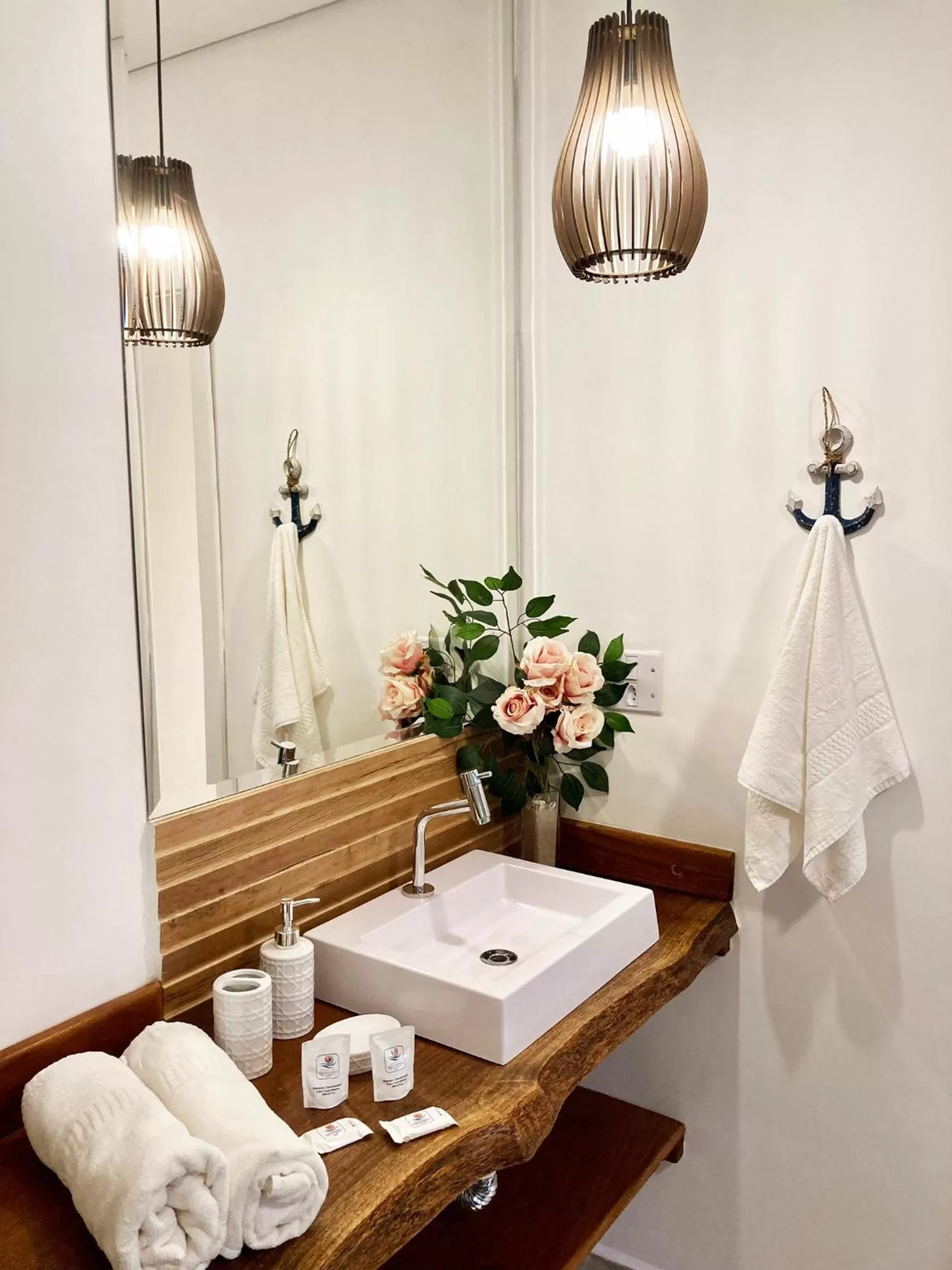 Bathroom in MOA Pousada