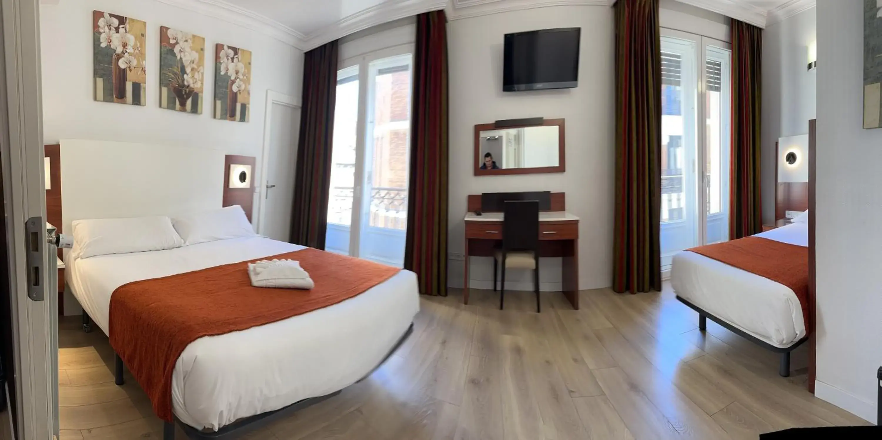 Bed in Hostal Abadia Madrid