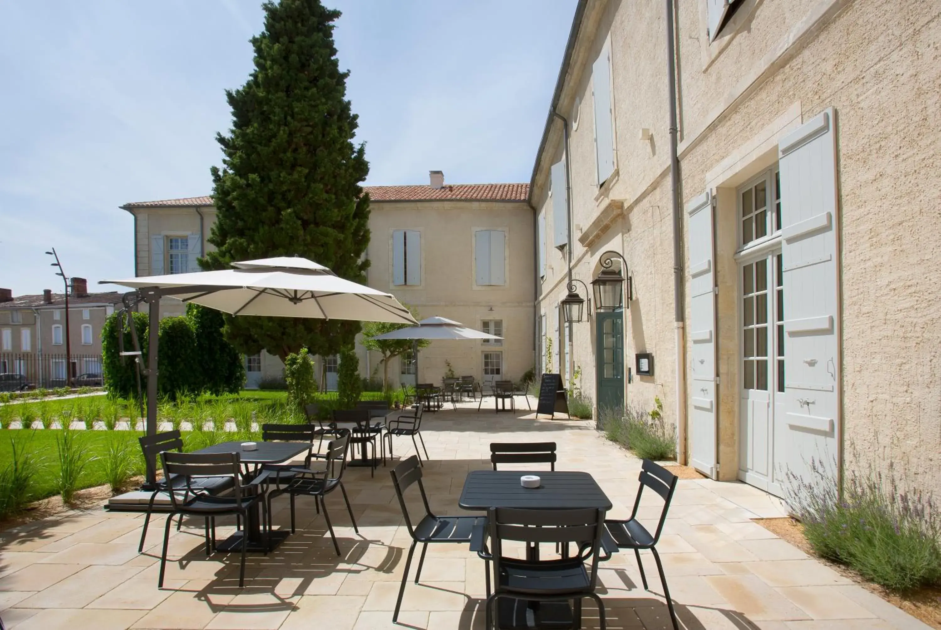 Patio in College des Doctrinaires