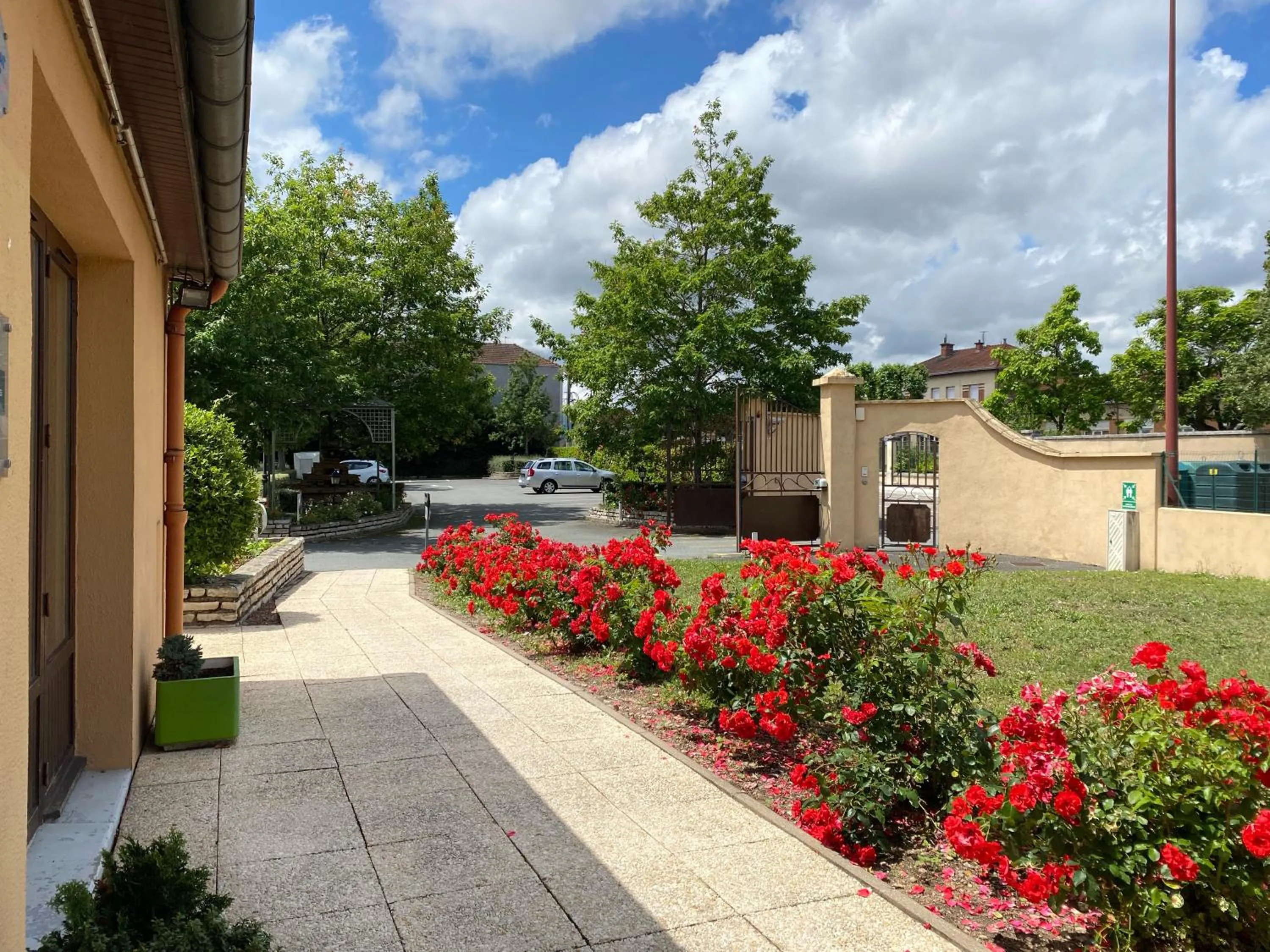 View (from property/room) in Kyriad Direct Roanne Hôtel