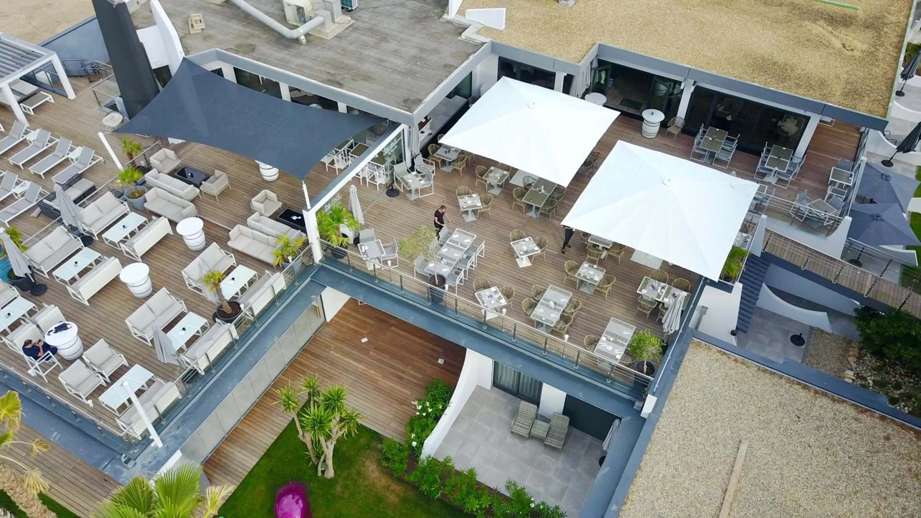 Restaurant/places to eat, Bird's-eye View in Le Spinaker