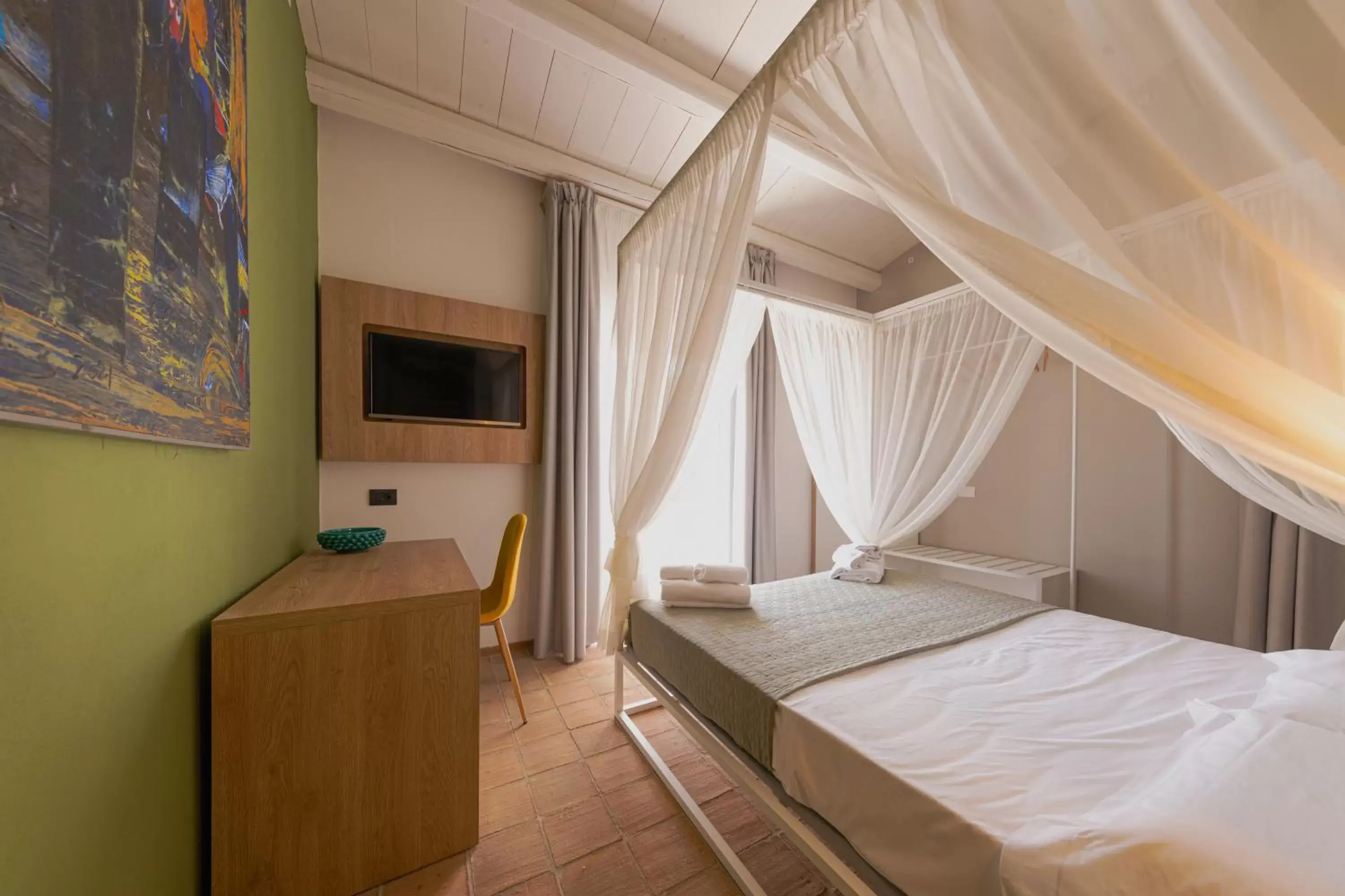 Photo of the whole room, Bed in Villa Totò Resort