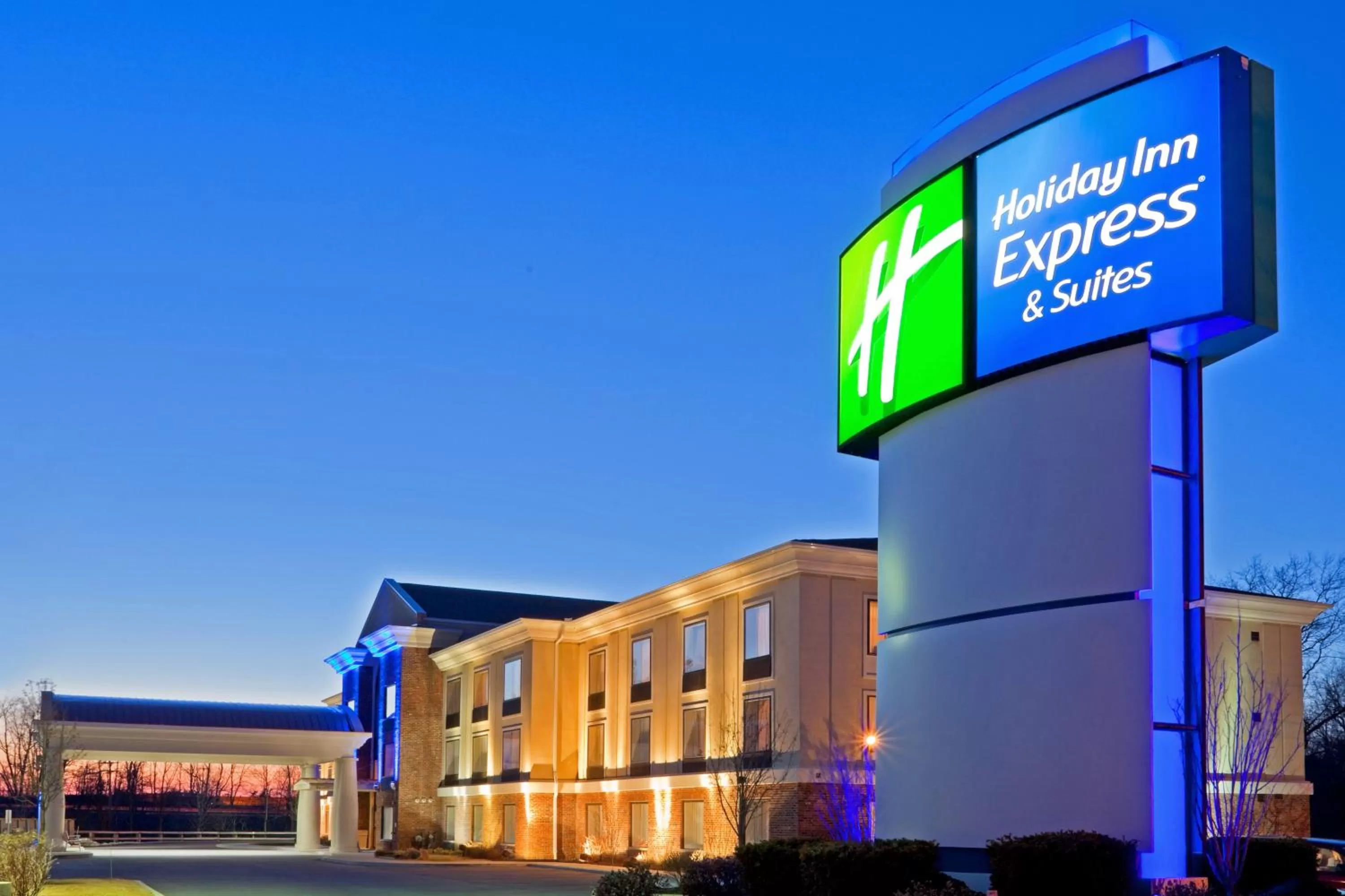 Property building in Holiday Inn Express Hotel & Suites Clifton Park by IHG