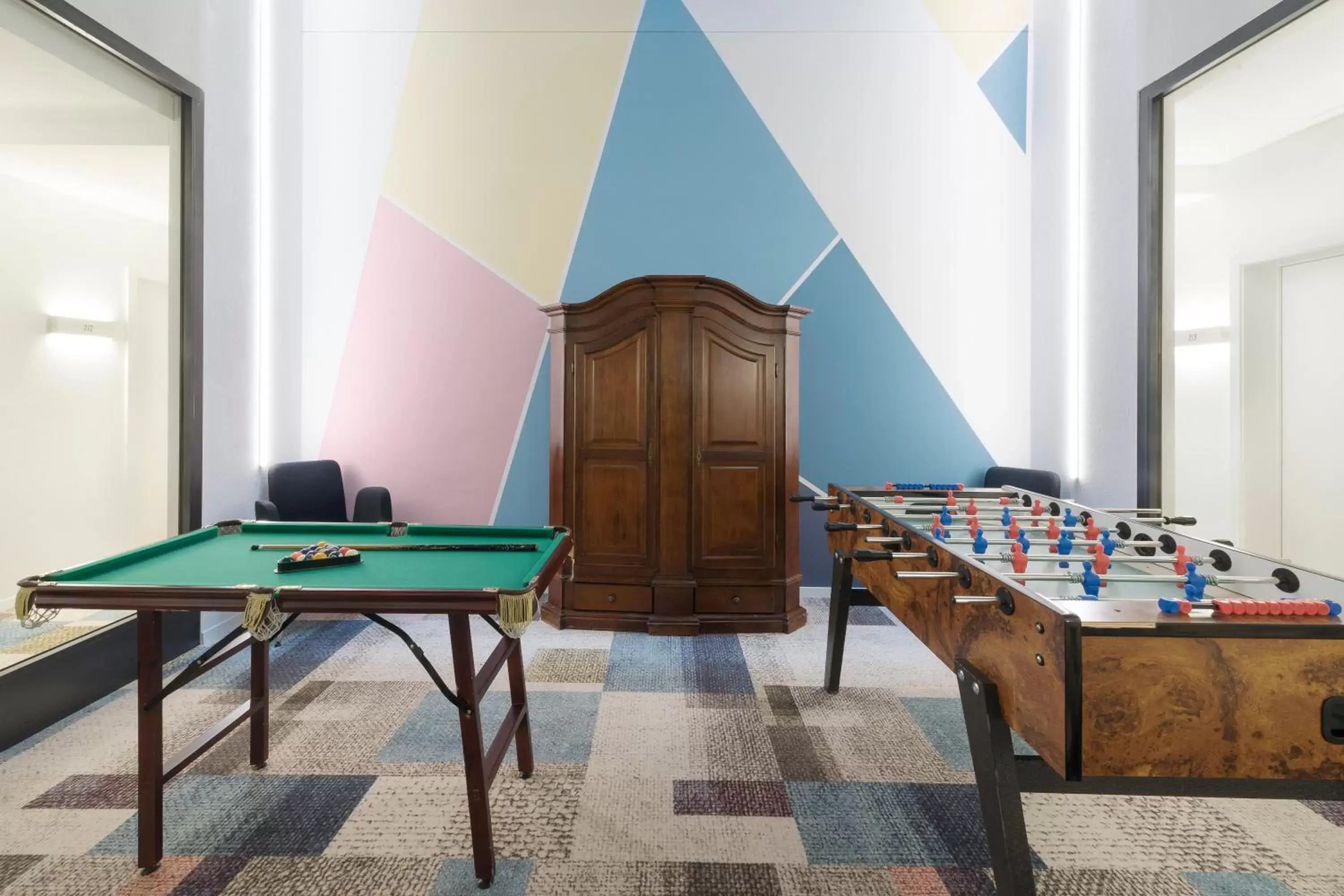 Game Room, Table Tennis in Kreuz Bern Modern City Hotel