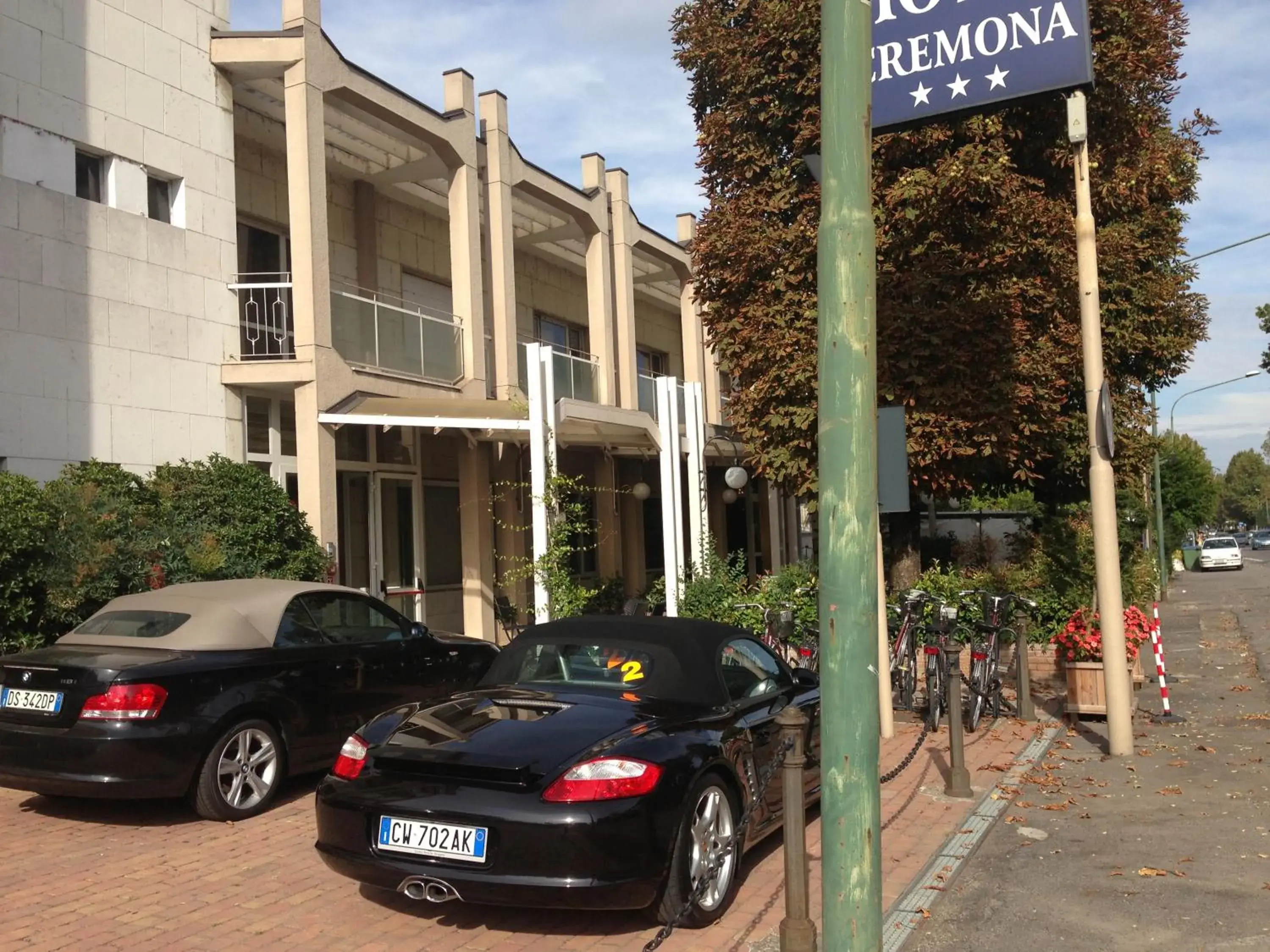 Property Building in Hotel Cremona Viale