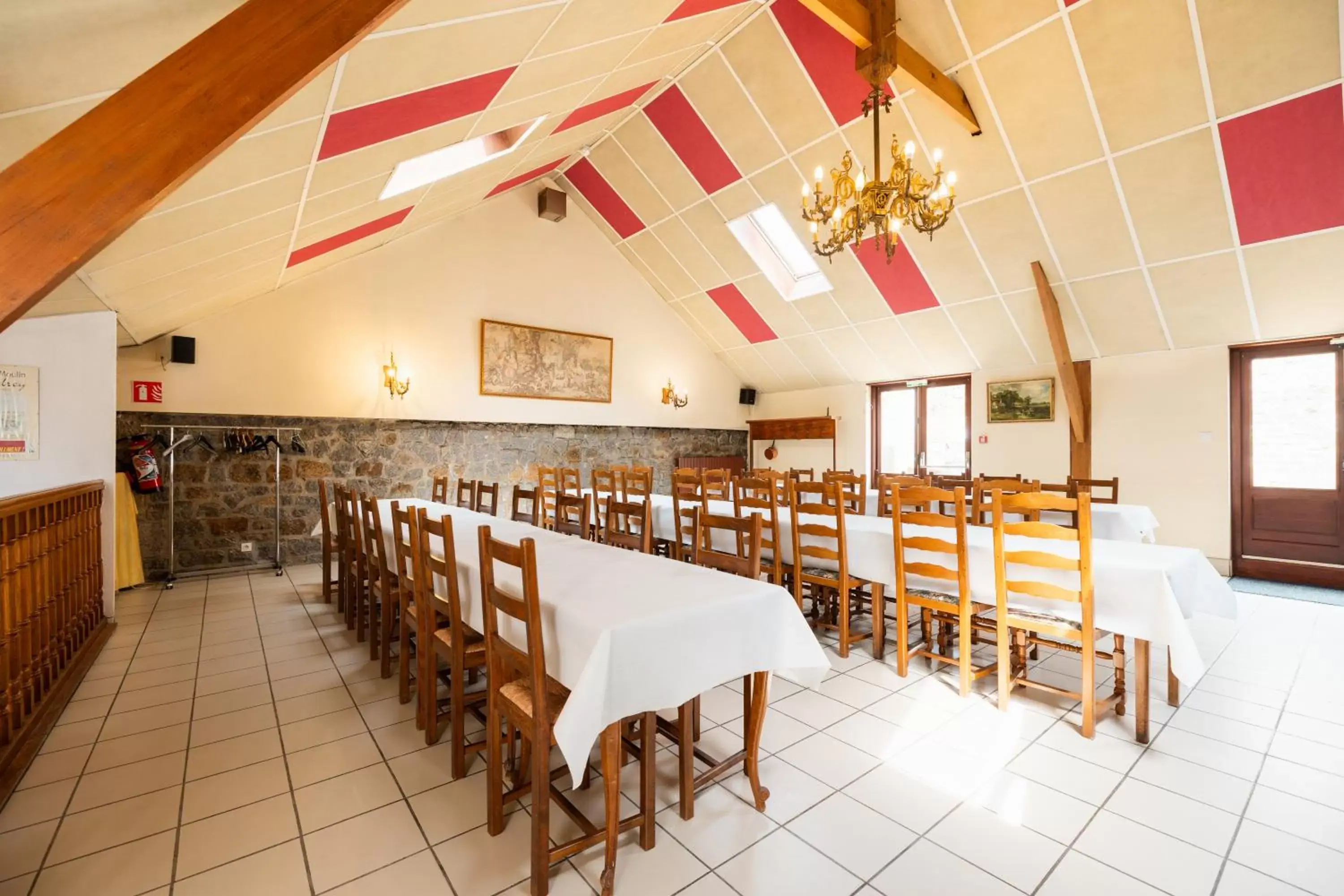 Banquet/Function facilities, Restaurant/Places to Eat in Hotel De L'Agriculture - 2 étoiles