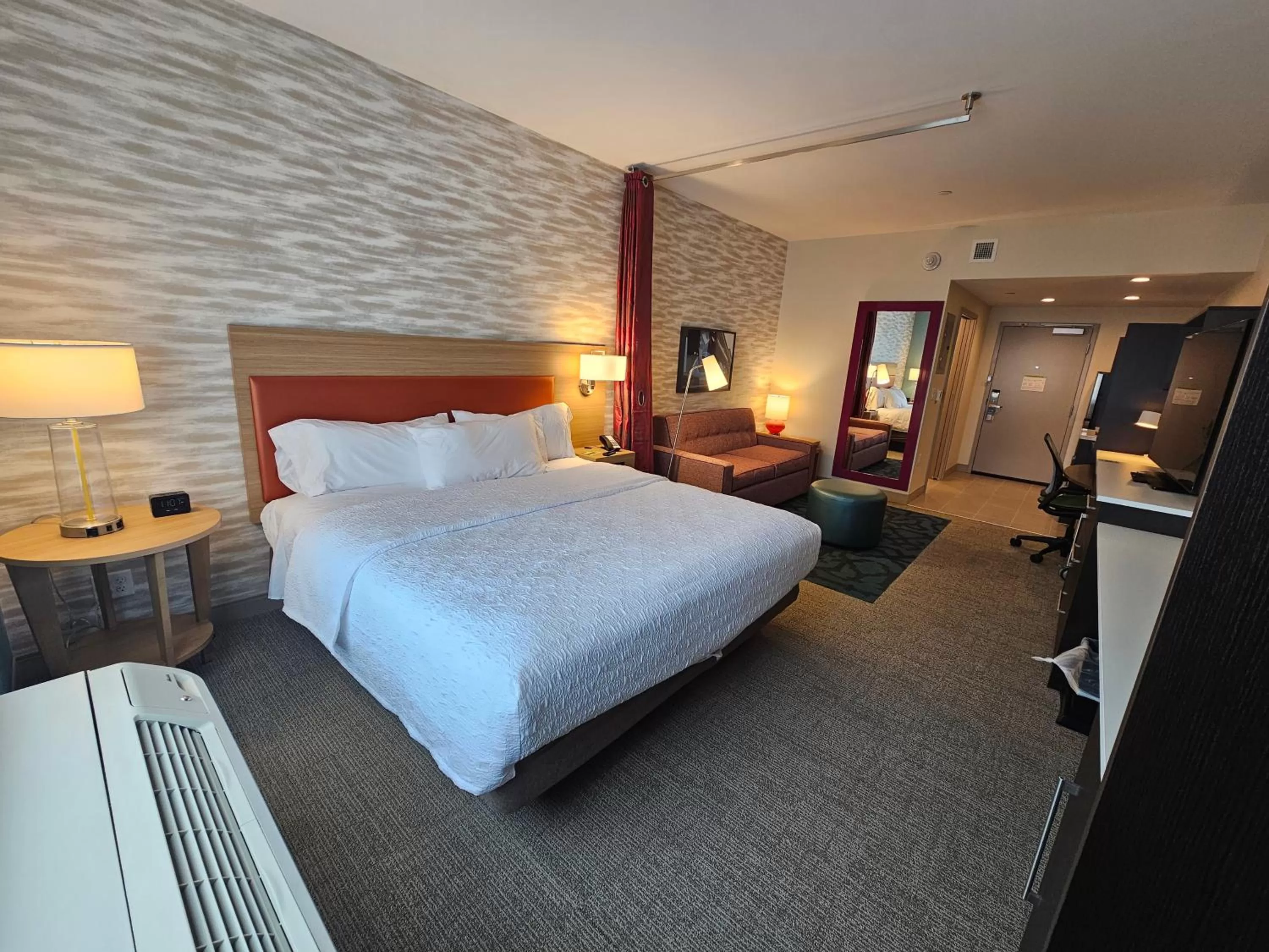 Bed in Home2 Suites By Hilton Allentown Bethlehem Airport