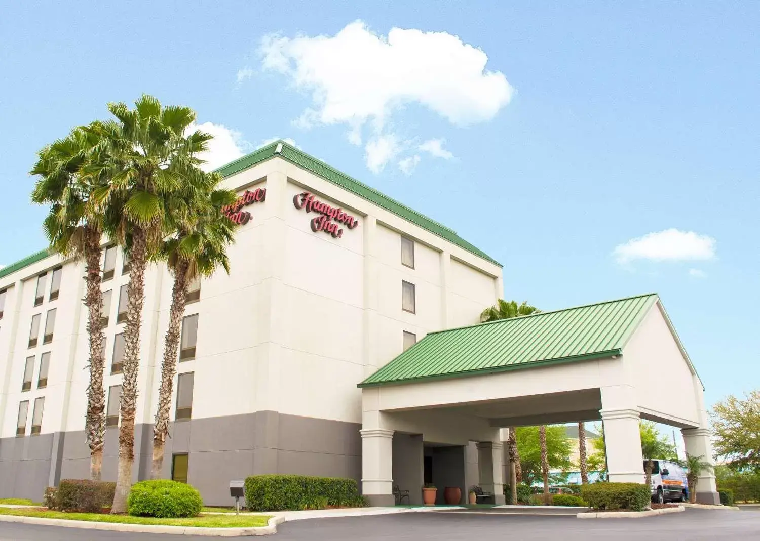 Property building in Hampton Inn Tampa-Veterans Expressway Property building in Hampton Inn Tampa-Veterans Expressway