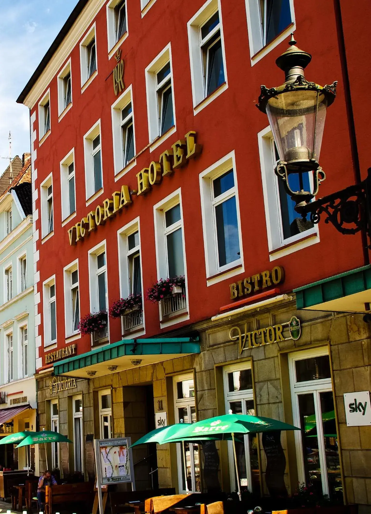 Restaurant/places to eat in Victoria Hotel Restaurant/places to eat in Victoria Hotel