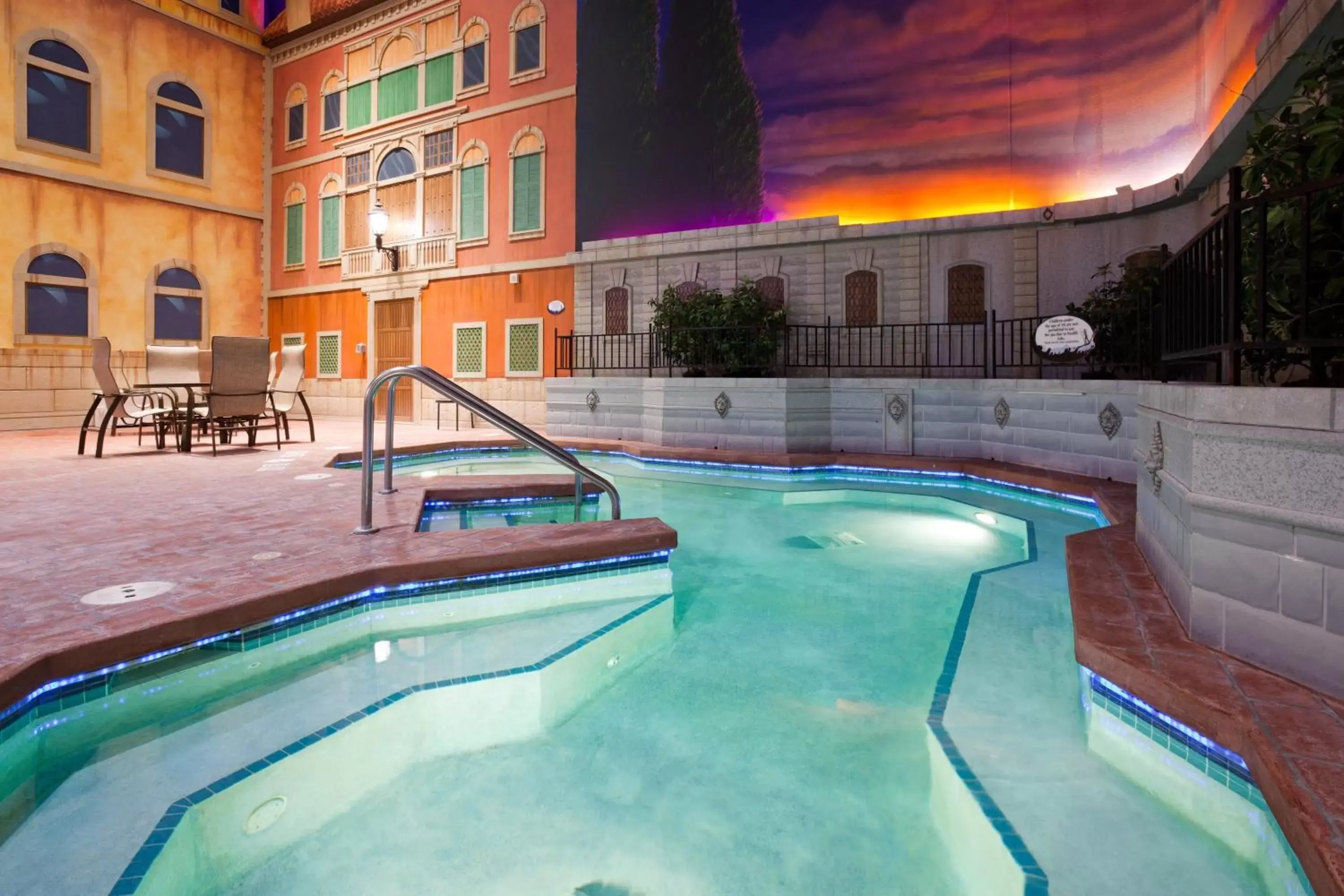 Swimming Pool in Holiday Inn Hotel & Suites Maple Grove Northwest Minneapolis-Arbor Lakes, an IHG Hotel