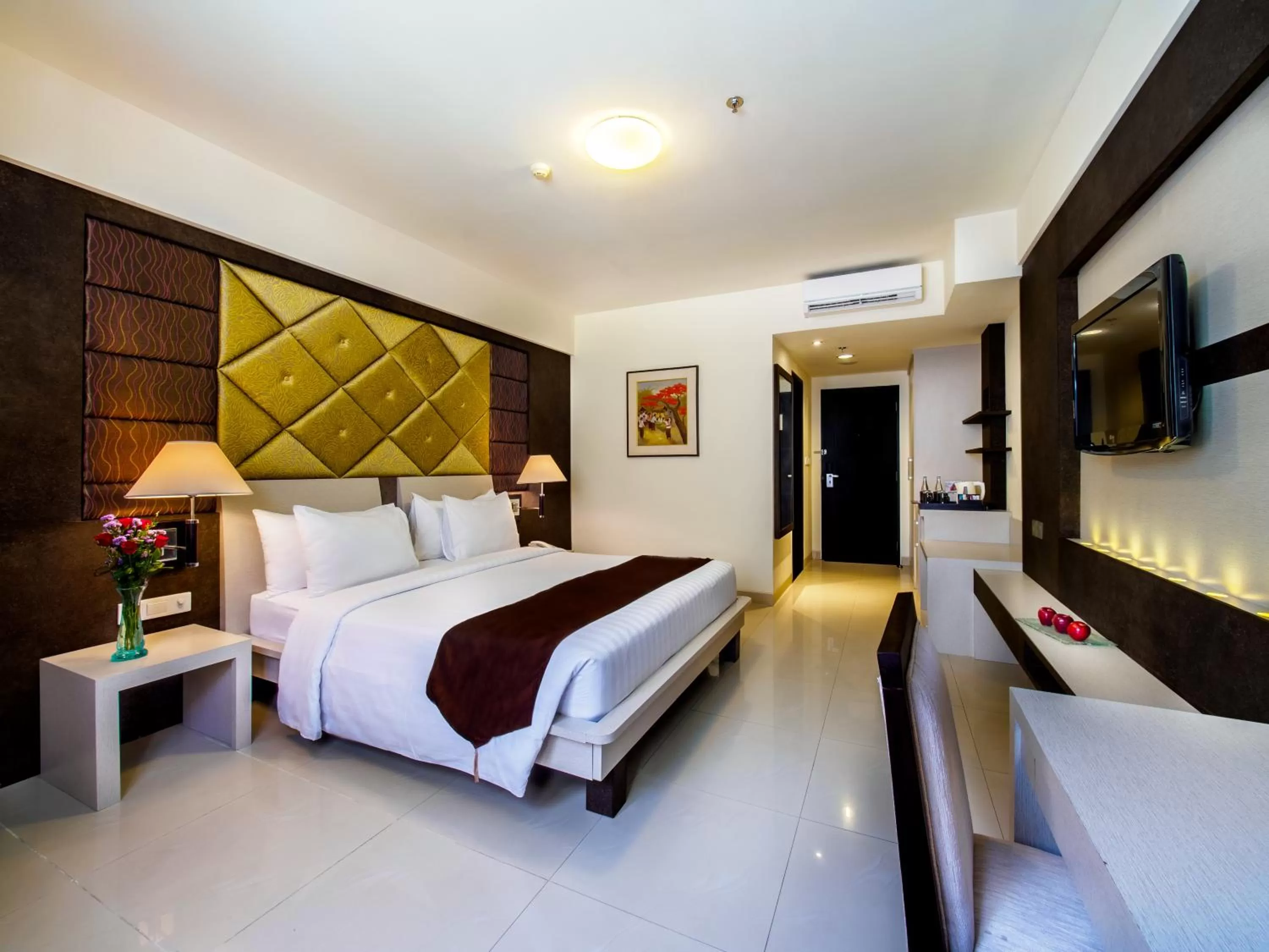 Bedroom, Bed in Aston Kuta Hotel and Residence
