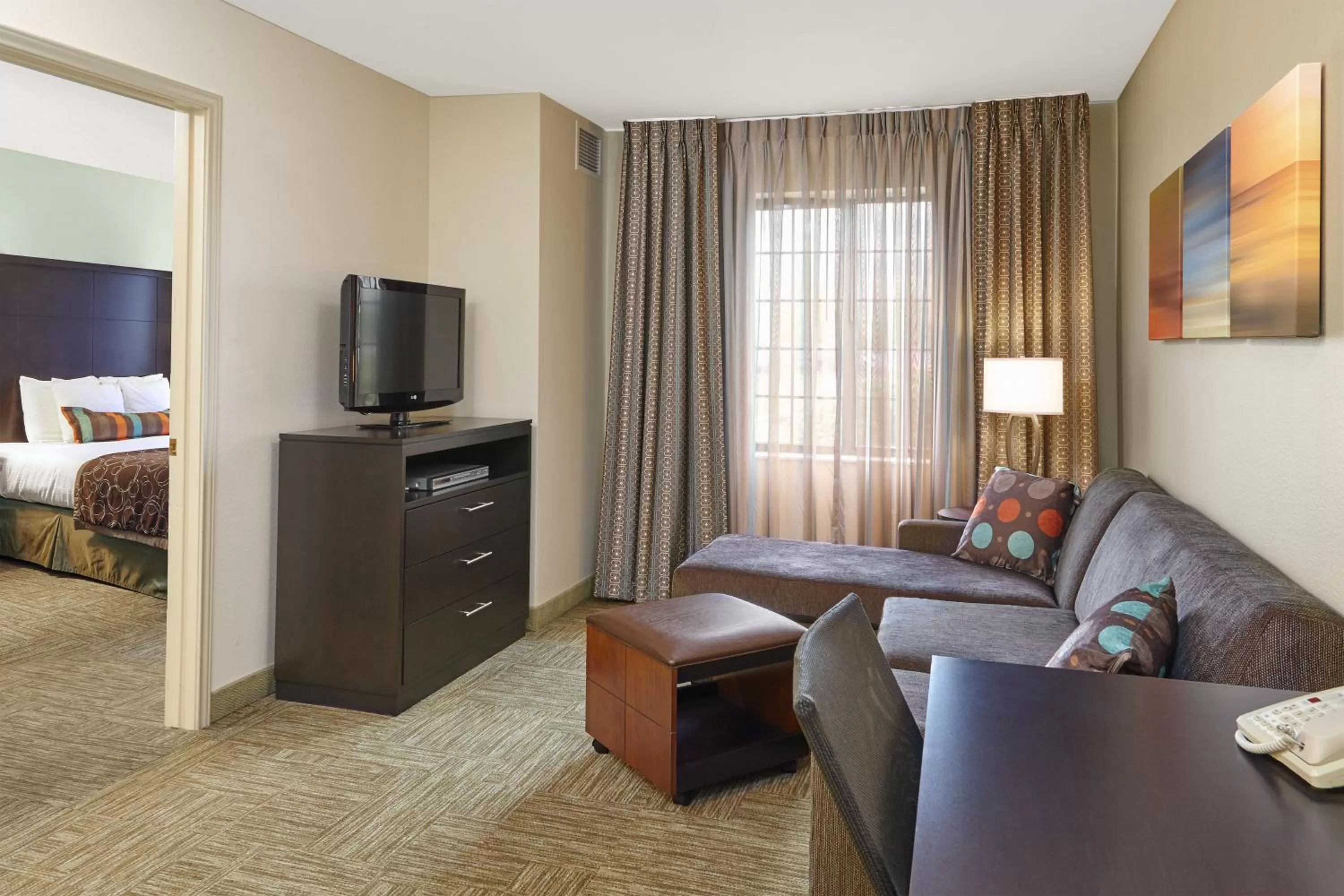 TV and multimedia, Bed in Staybridge Suites Glenview by IHG