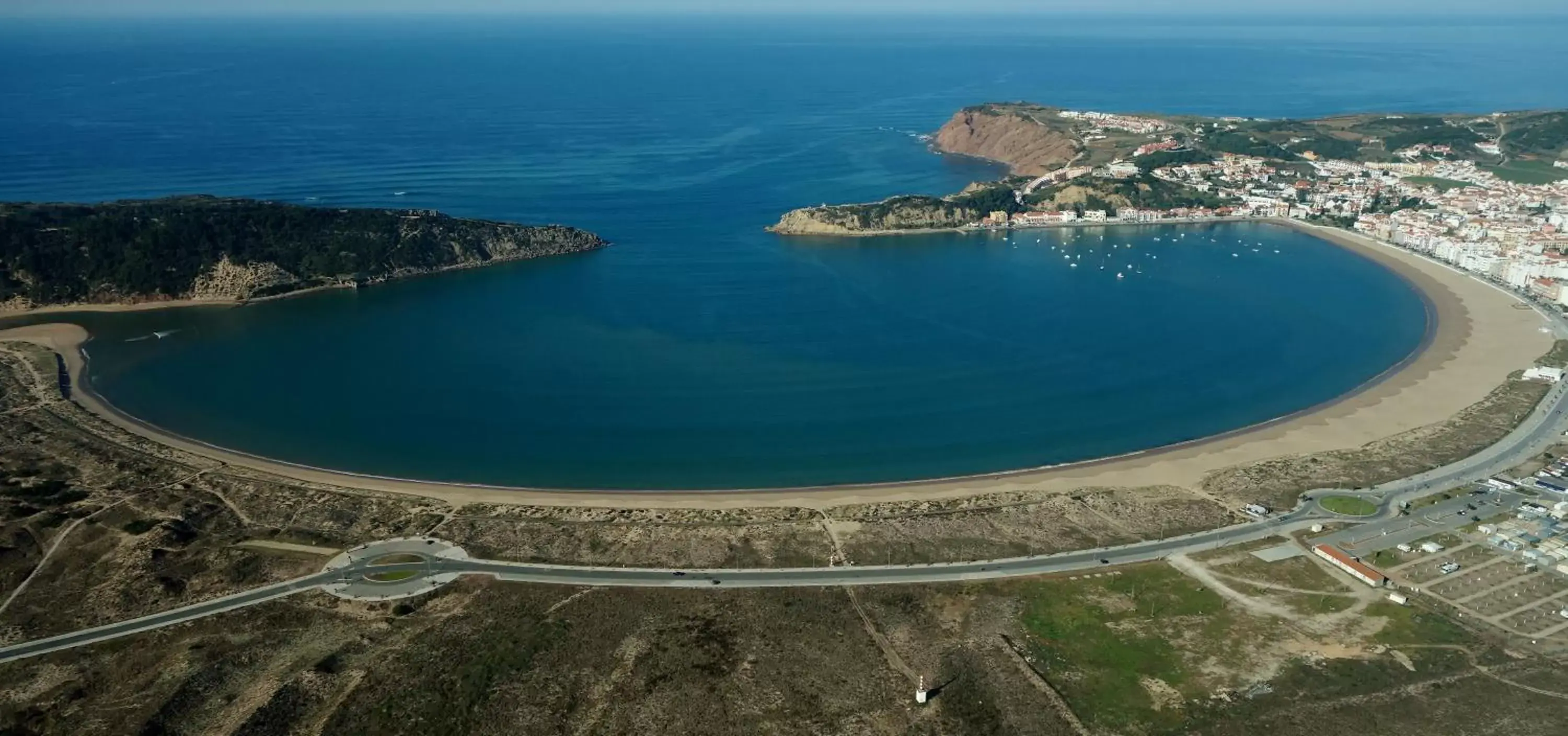 Beach, Bird's-eye View in Hotel Santo Antonio Da Baia