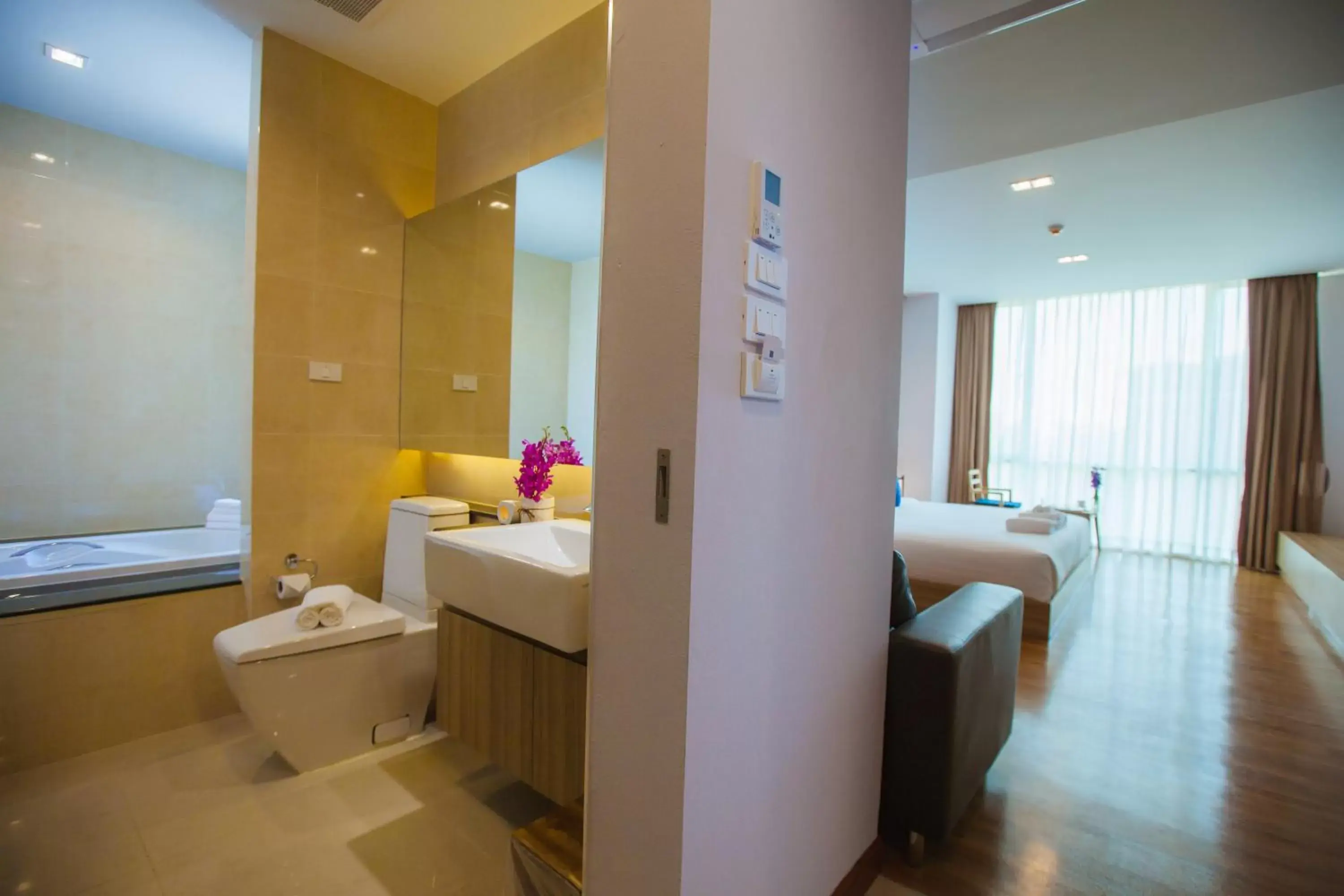 Bedroom, Bathroom in Grand Vista Hotel Chiangrai-SHA Extra Plus