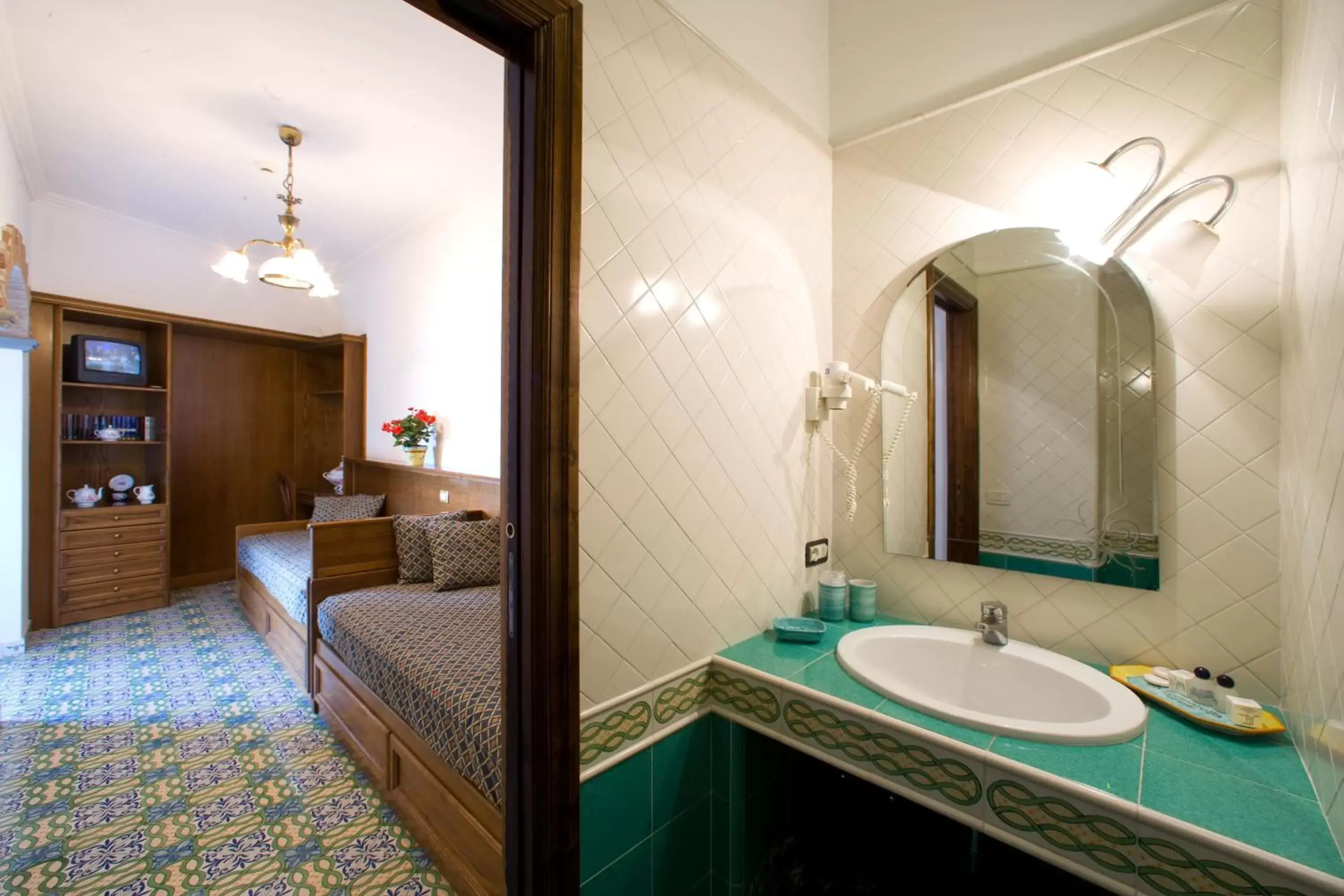 Photo of the whole room, Bathroom in Hotel La Tonnarella