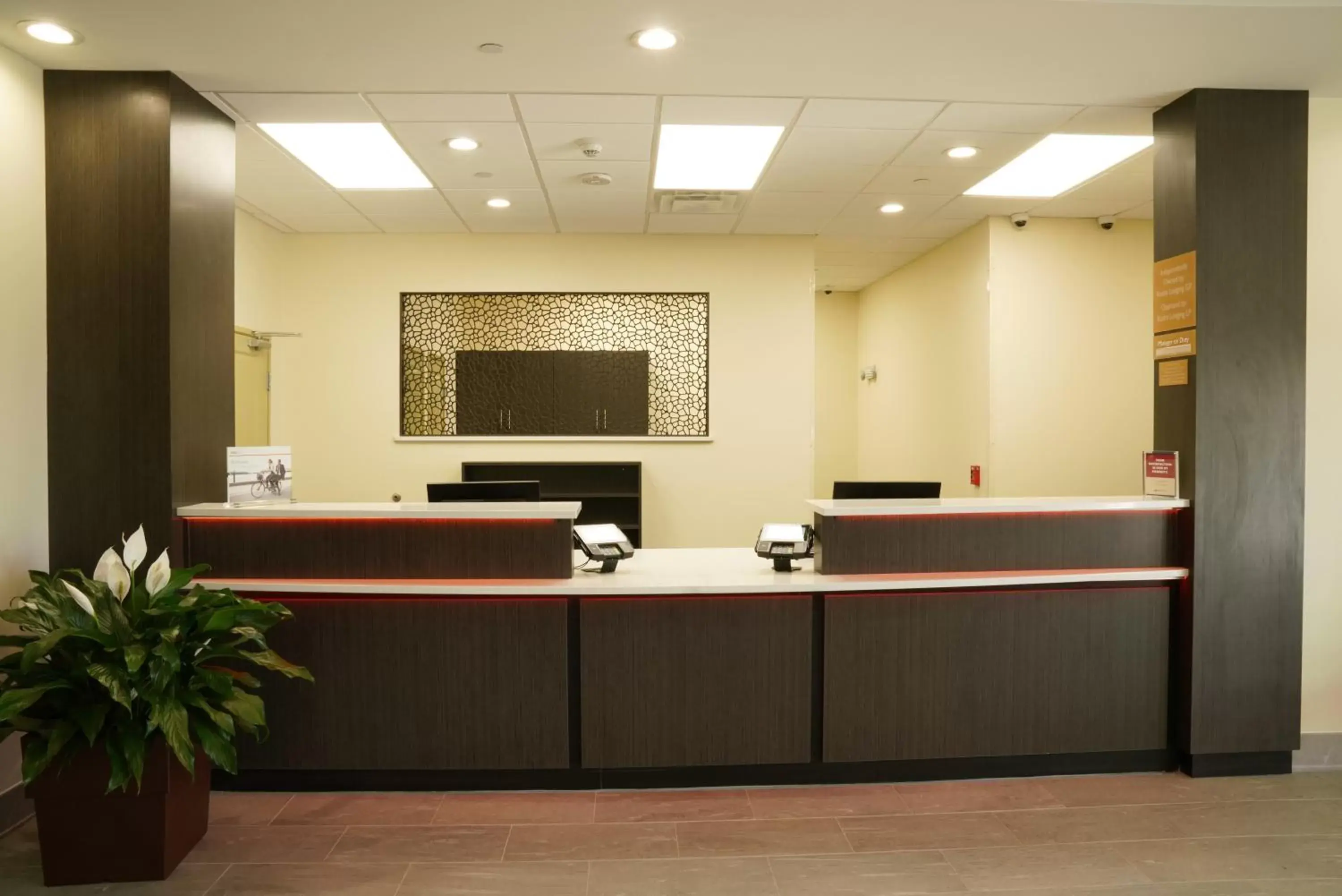 Property building, Lobby/Reception in Candlewood Suites - Plano North, an IHG Hotel