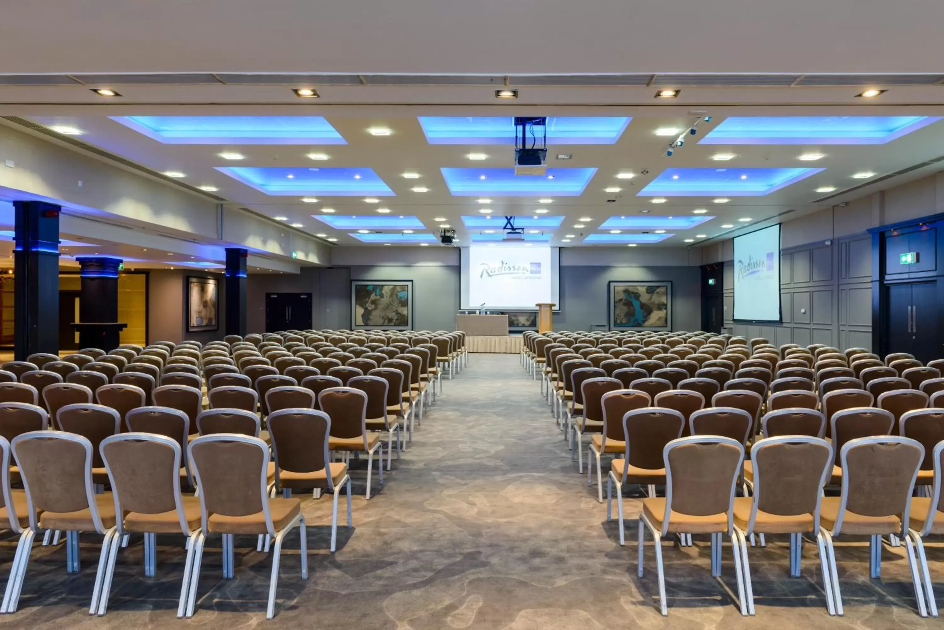 Meeting/conference room in Radisson Blu Hotel, Athlone