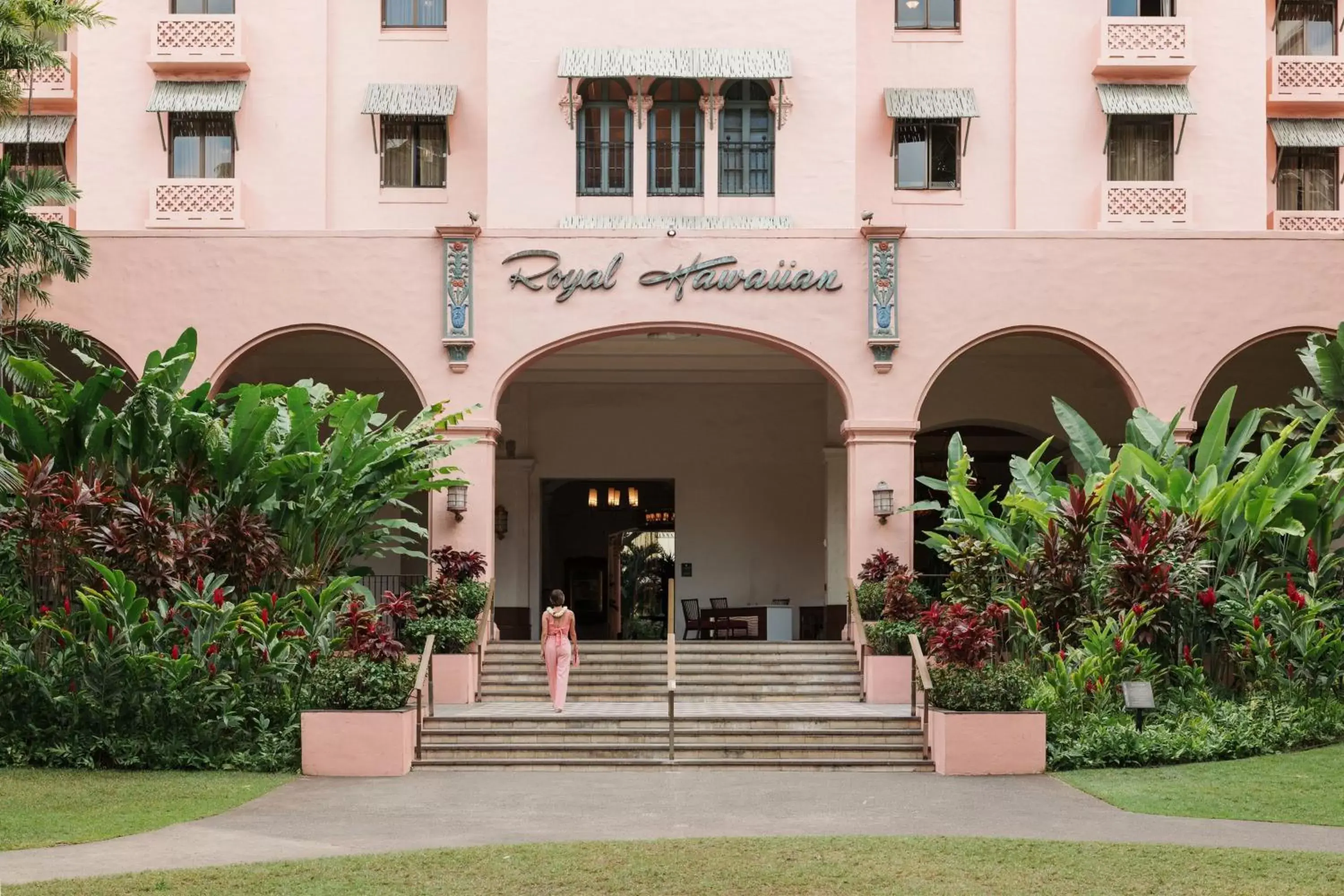 Property Building in The Royal Hawaiian, A Luxury Collection Resort, Waikiki