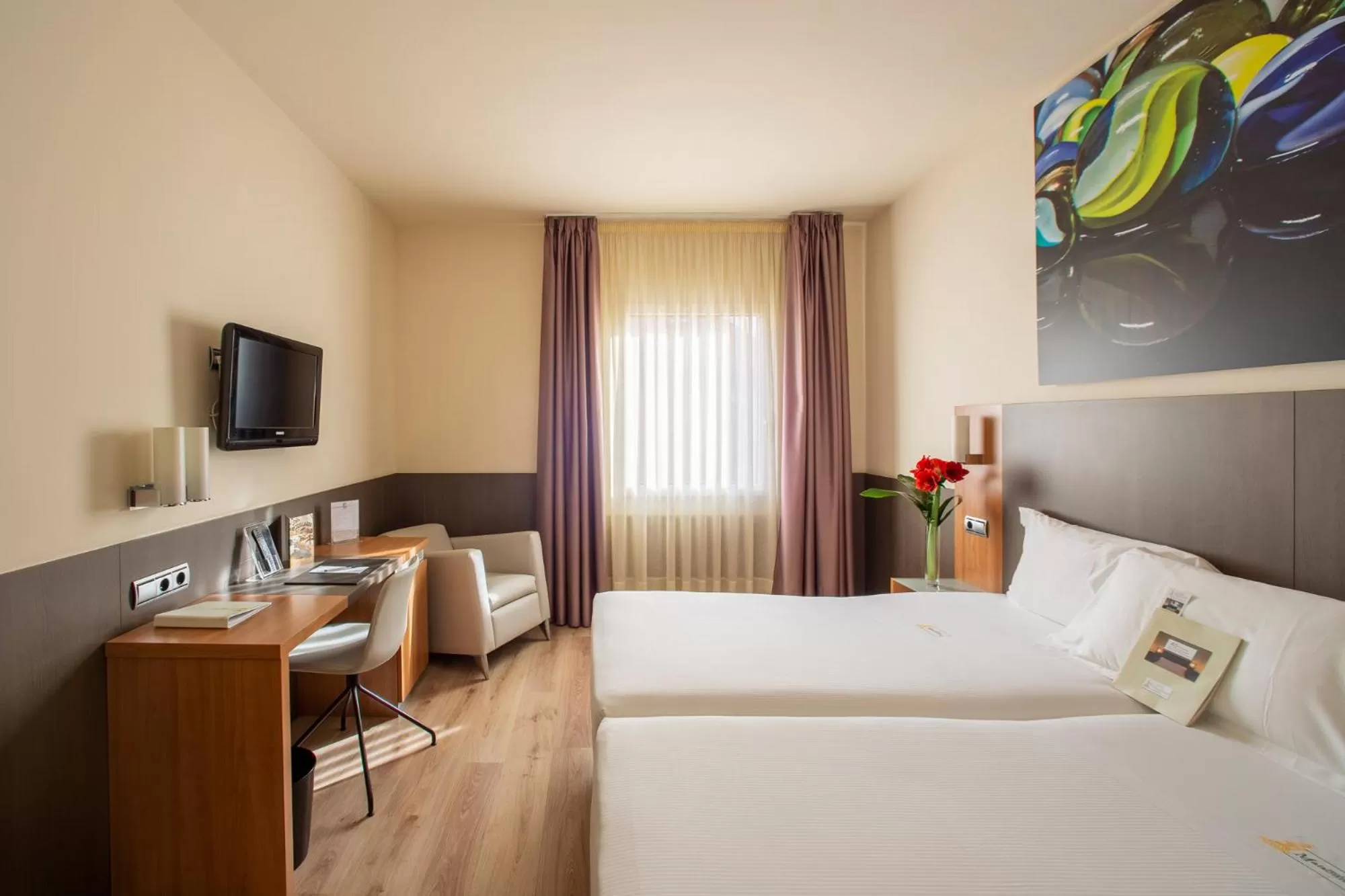 Photo of the whole room, Bed in Maisonnave