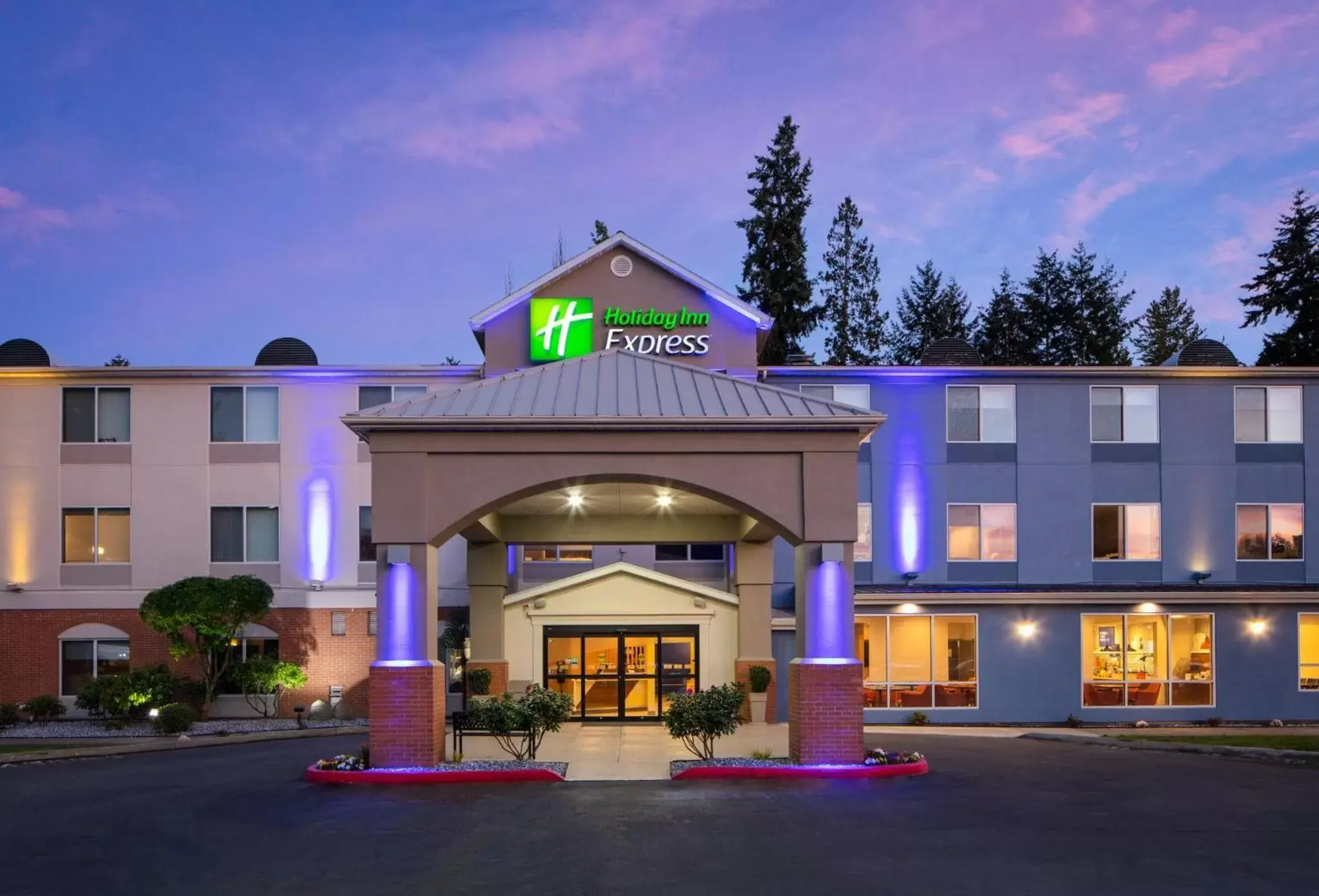 Property Building in Holiday Inn Express Bothell, an IHG Hotel