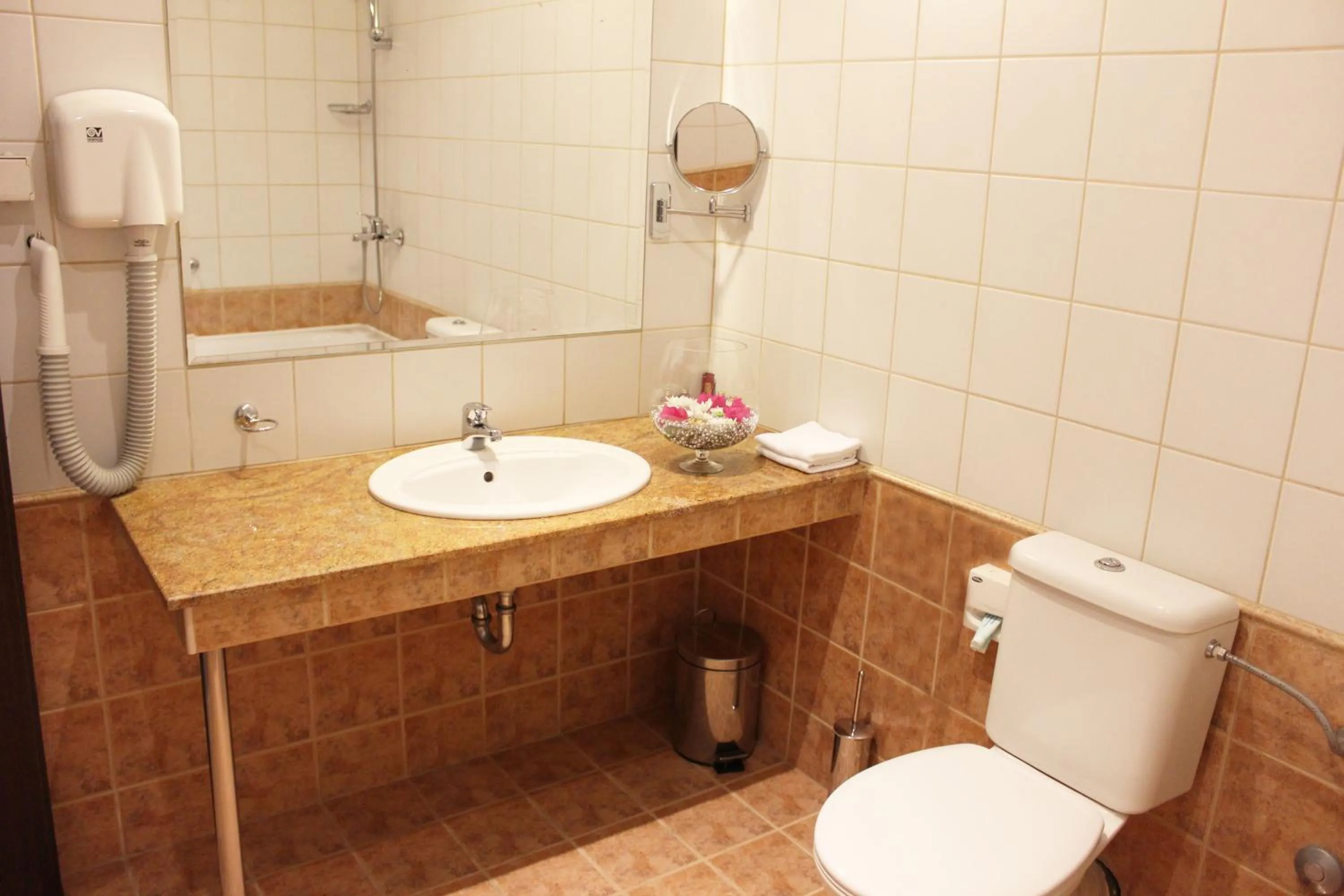 Photo of the whole room in Kendros Hotel