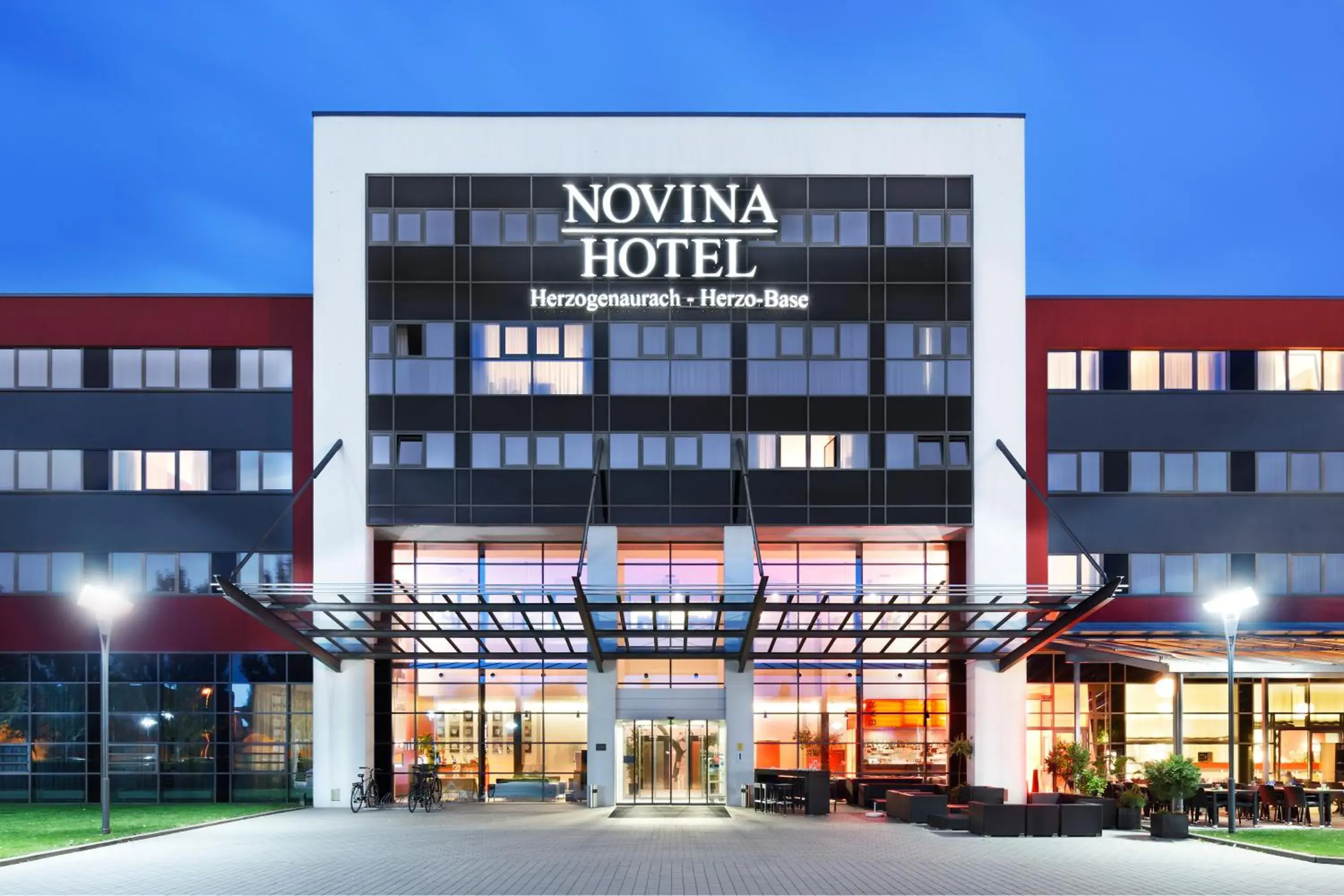 Property Building in Novina Hotel Herzogenaurach Herzo-Base