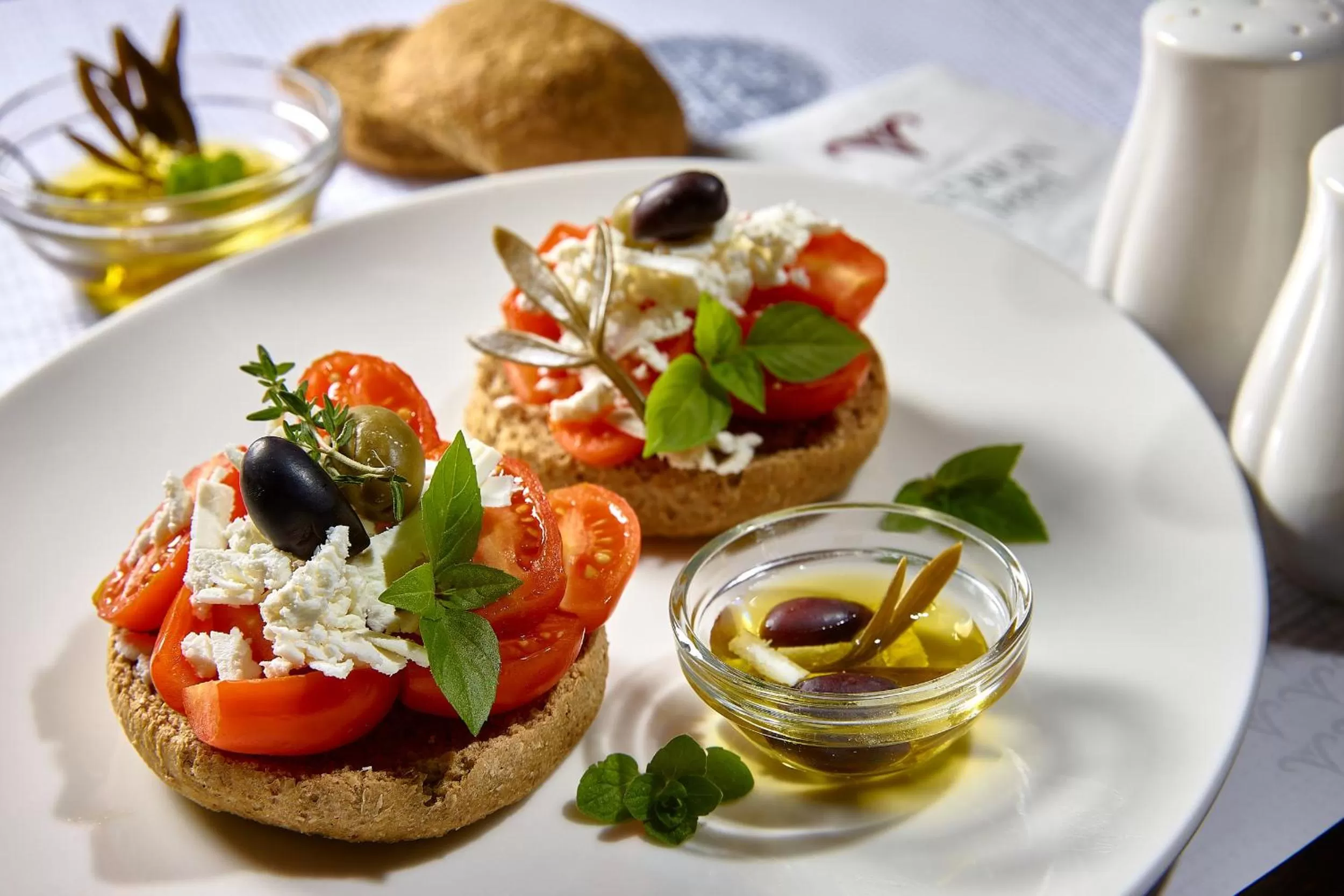 Food and drinks in Atrion Hotel