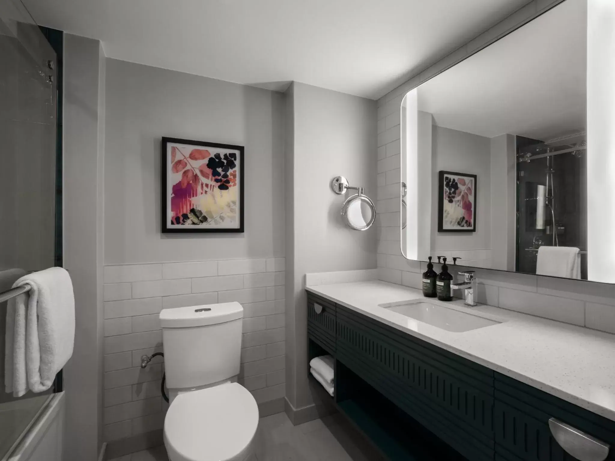 Bathroom in Crowne Plaza Resort Guam