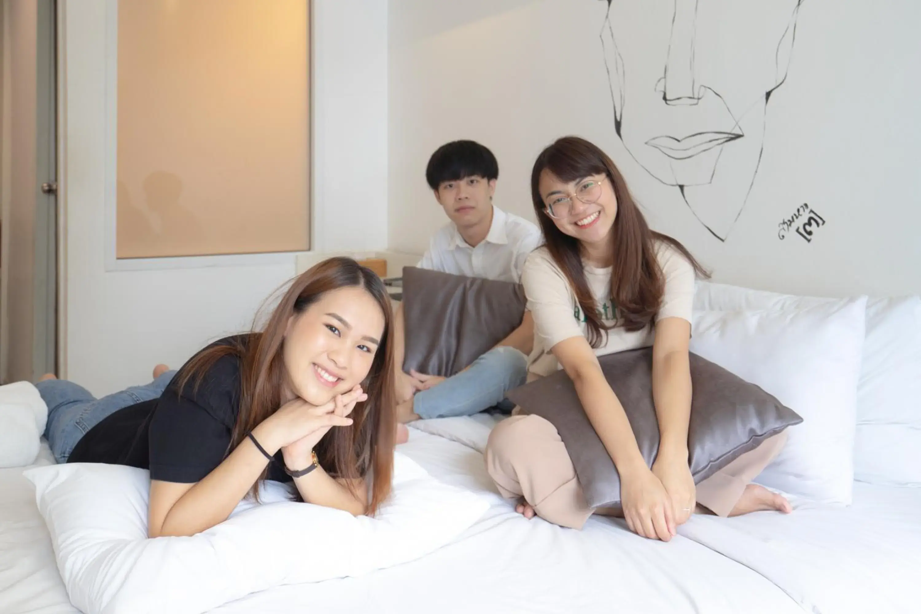 group of guests, Family in 3 Howw Hostel at Sukhumvit 21