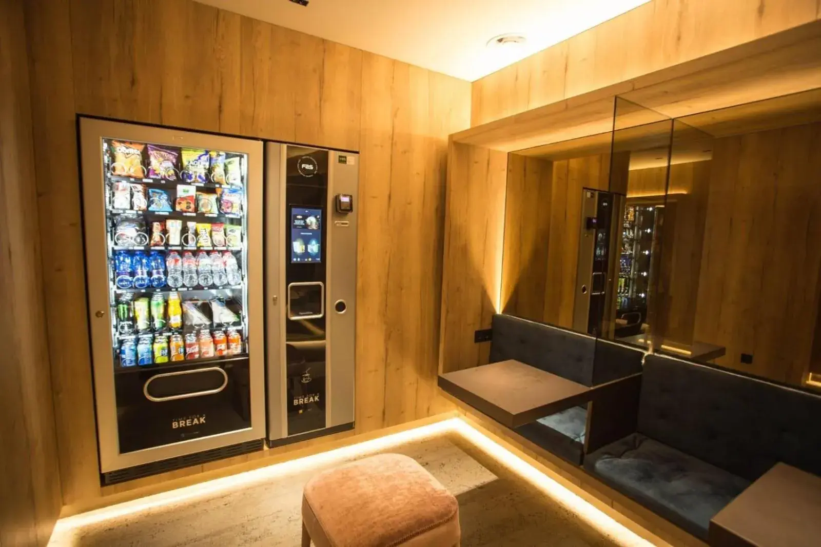 vending machine in Hotel Centre Reus