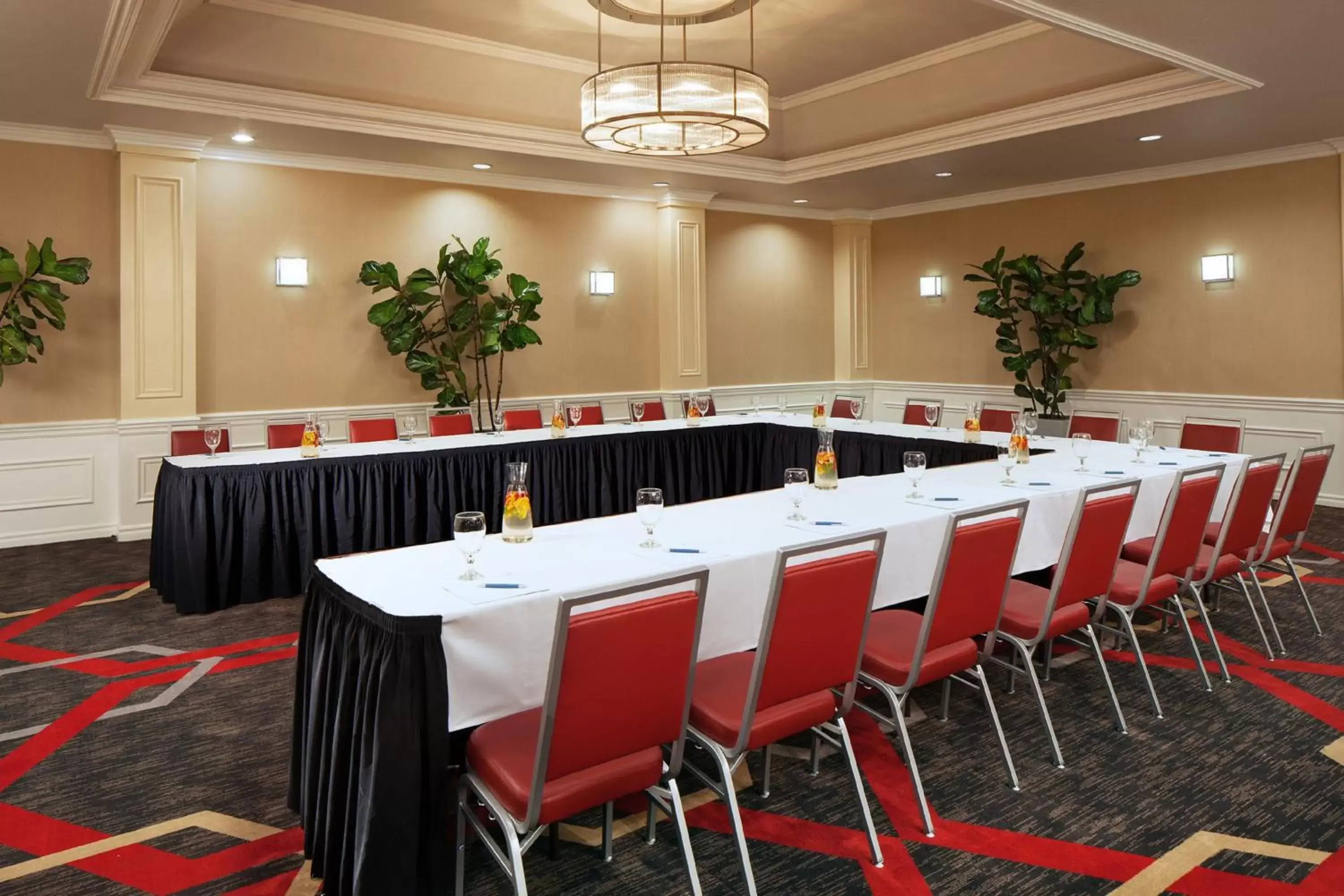 Meeting/conference room in Four Points by Sheraton San Jose Airport