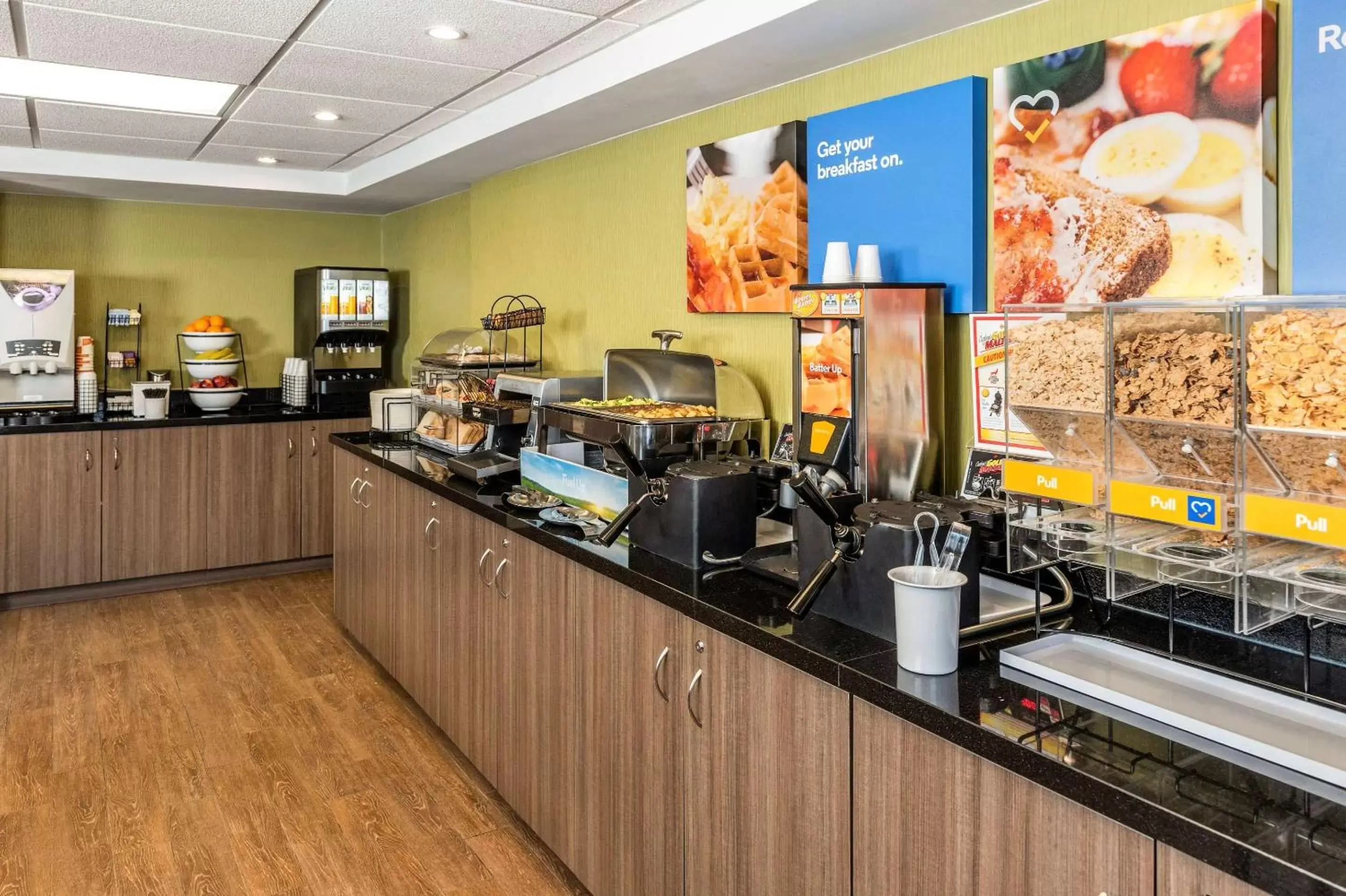 Restaurant/Places to Eat in Comfort Inn East Sudbury