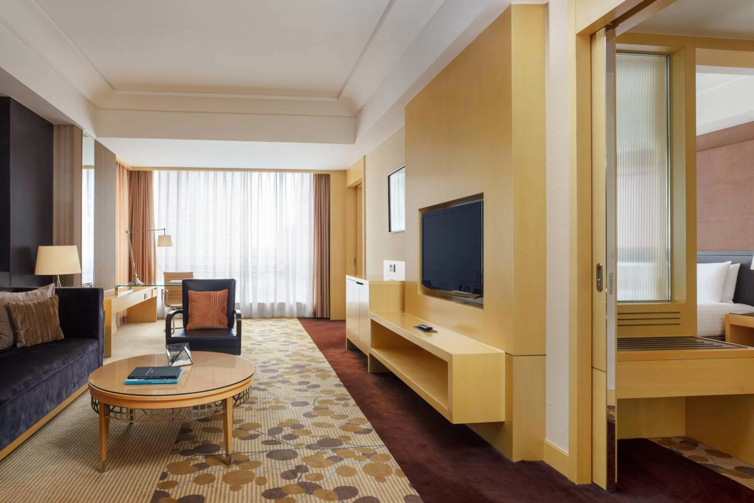 Photo of the whole room, Bed in Courtyard by Marriott Shanghai Central