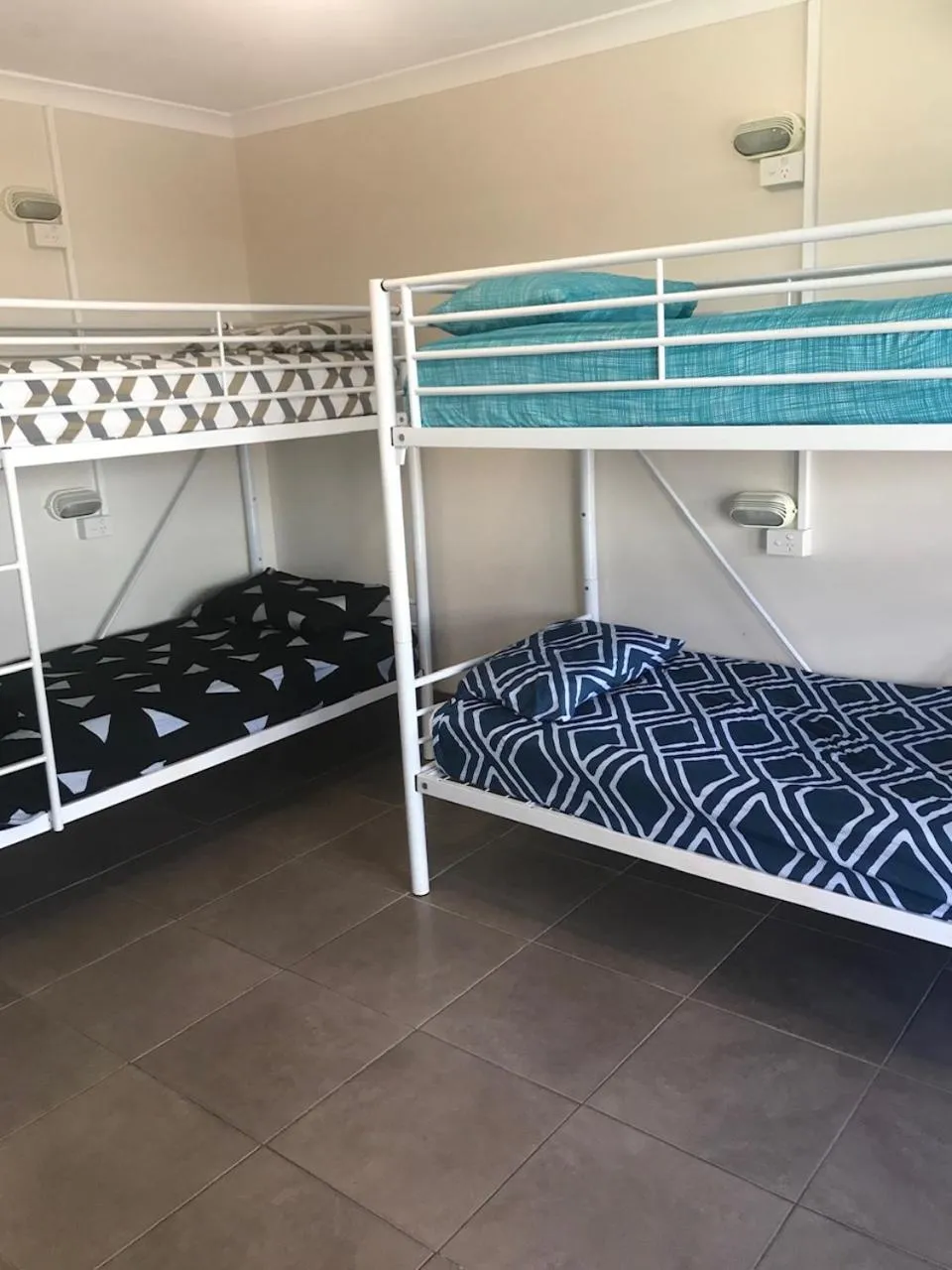 Bed in Hervey Bay Flashpackers