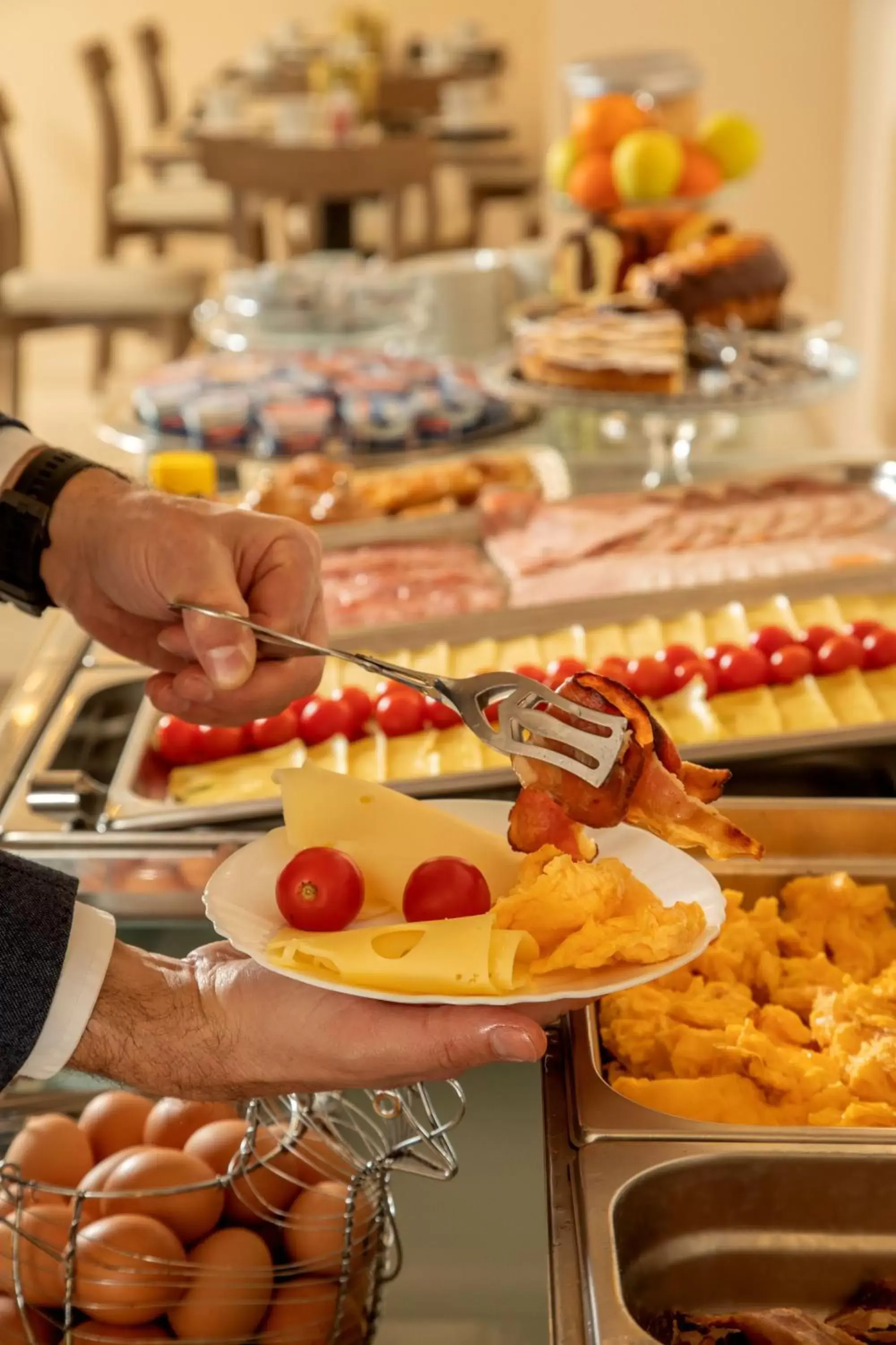 Buffet breakfast, Food in Hotel Colosseum