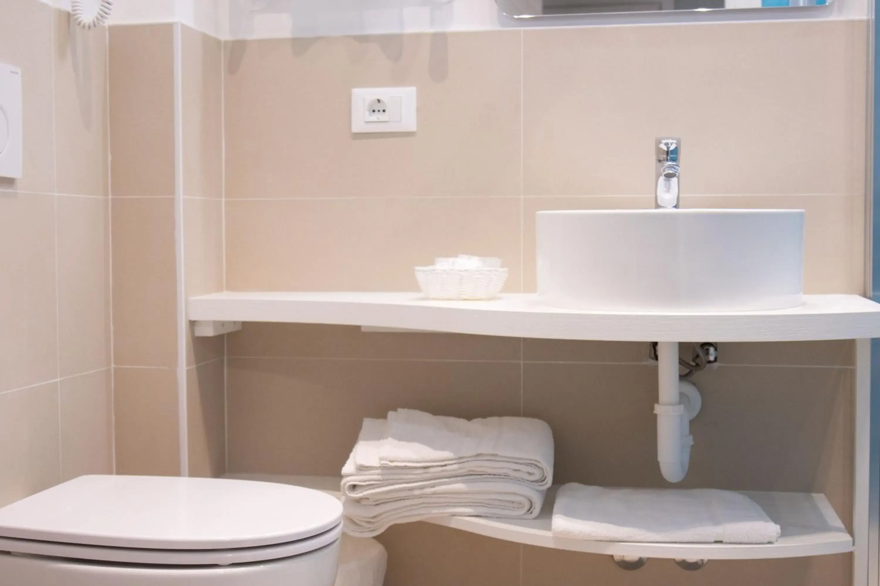 Bathroom in HOTEL ADRIA BEACH