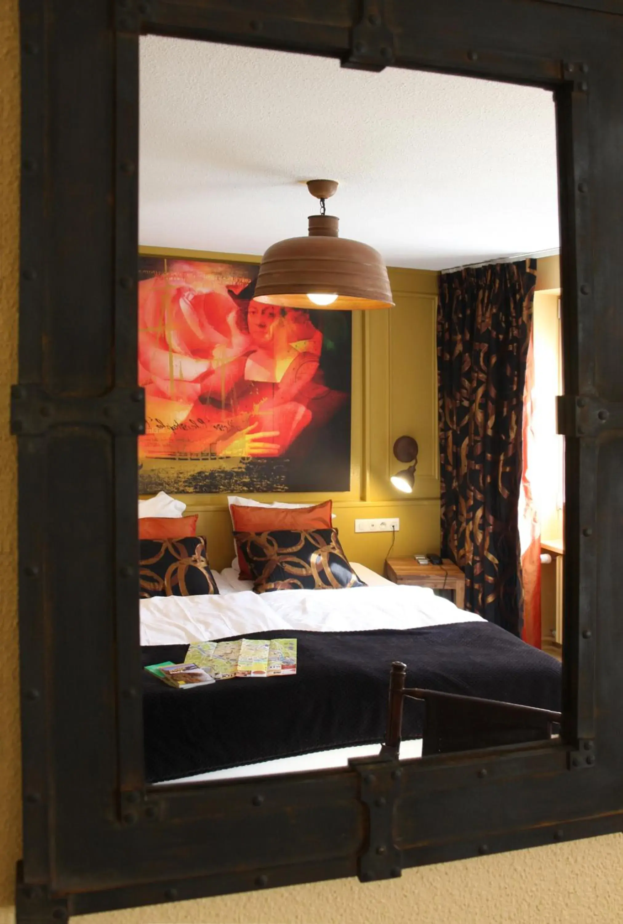 Decorative detail, Bed in Hotel Roses