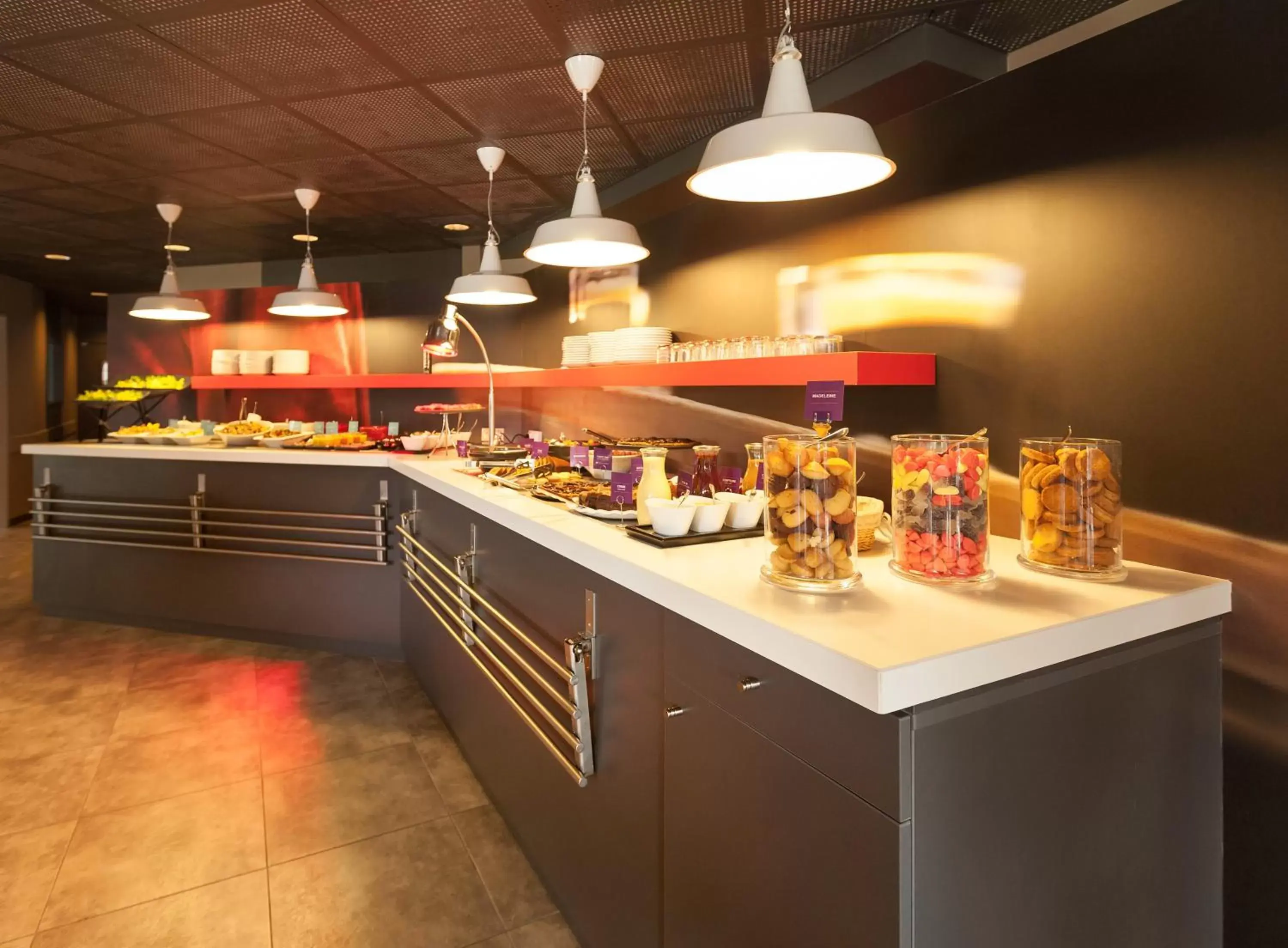 Restaurant/places to eat in Ibis Évry-Courcouronnes Restaurant/places to eat in Ibis Évry-Courcouronnes