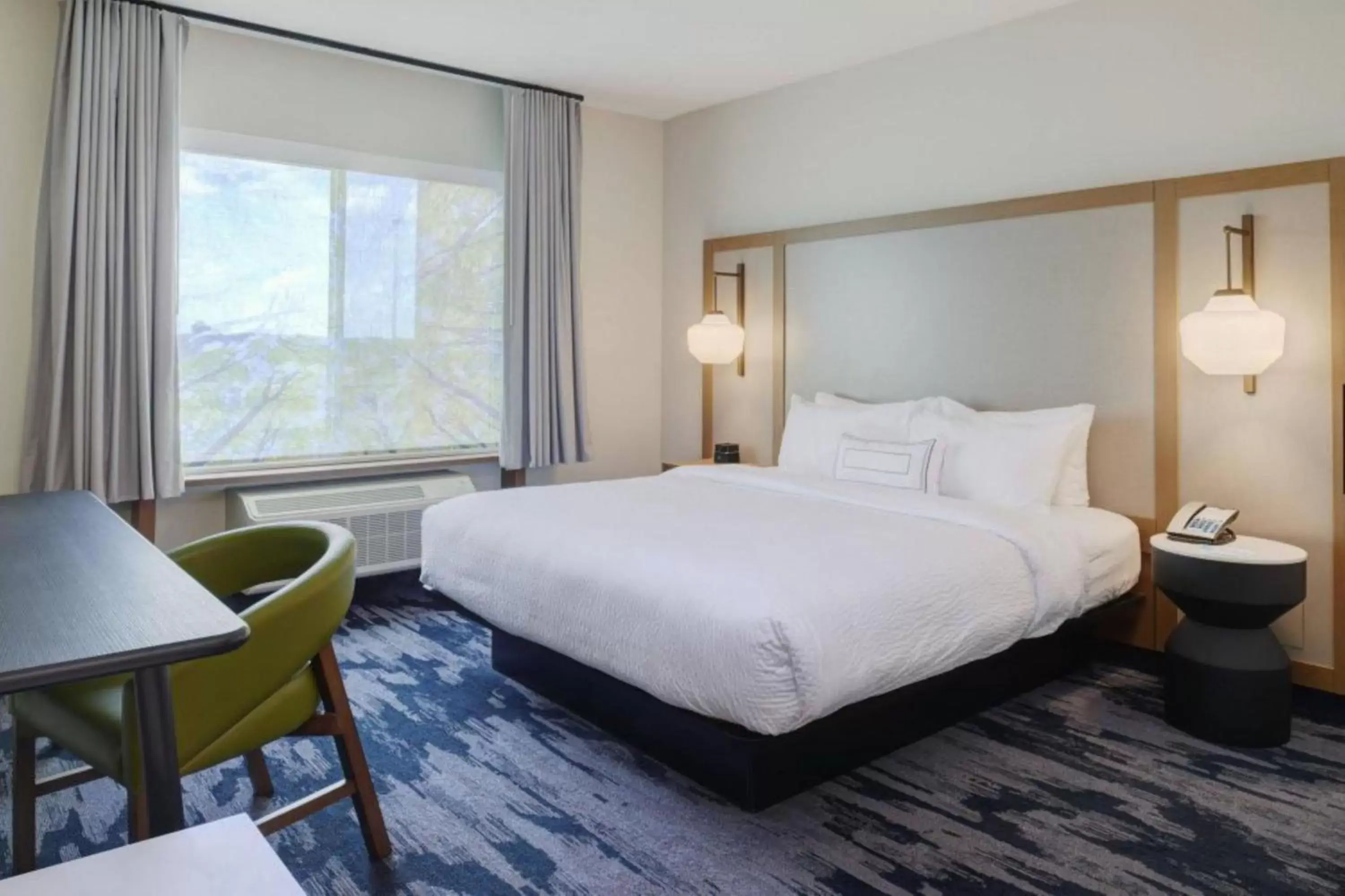 Bedroom, Bed in Fairfield Inn & Suites by Marriott Pottstown Limerick