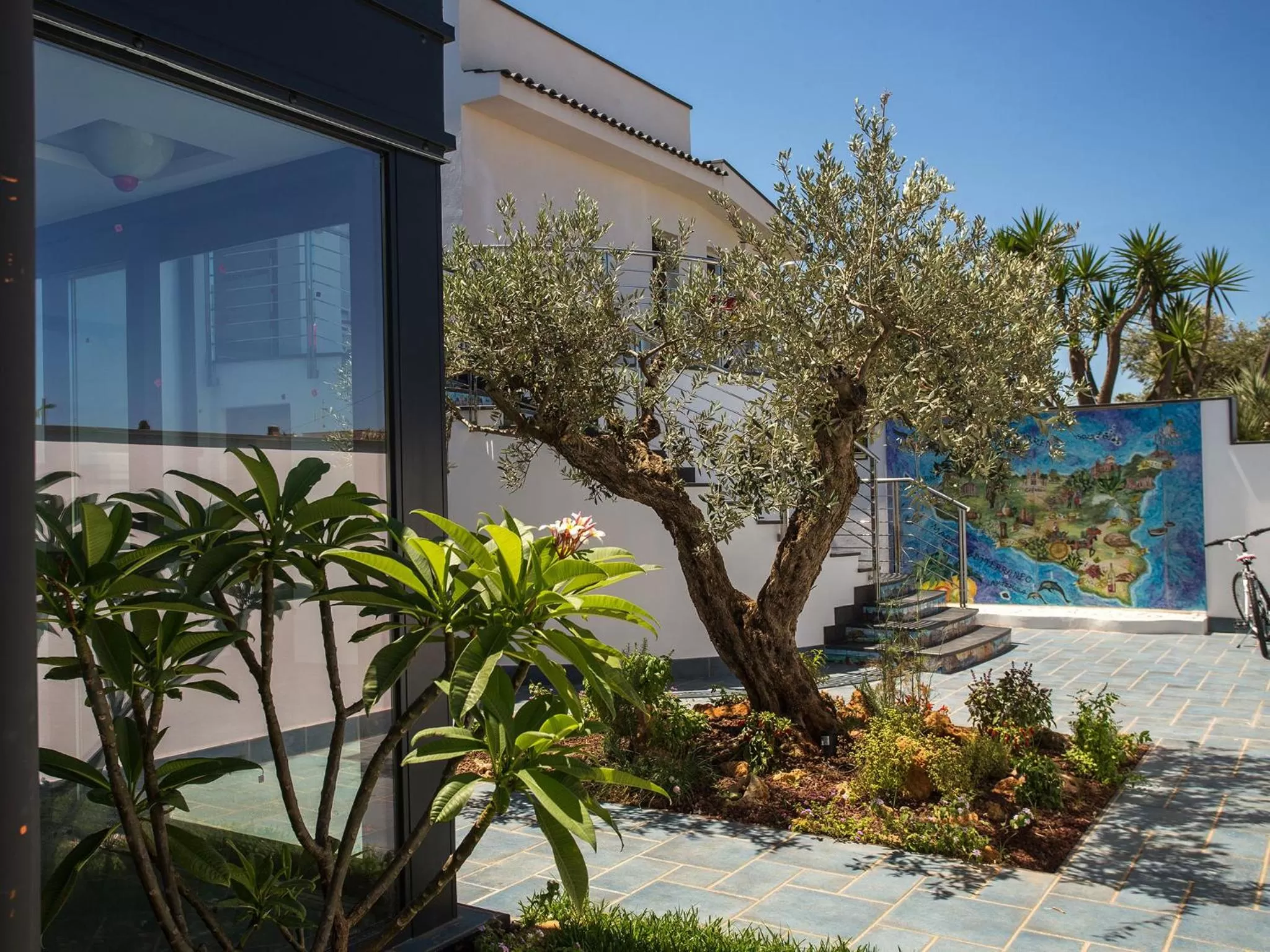 Facade/entrance in Tra Le Braccia di Morfeo