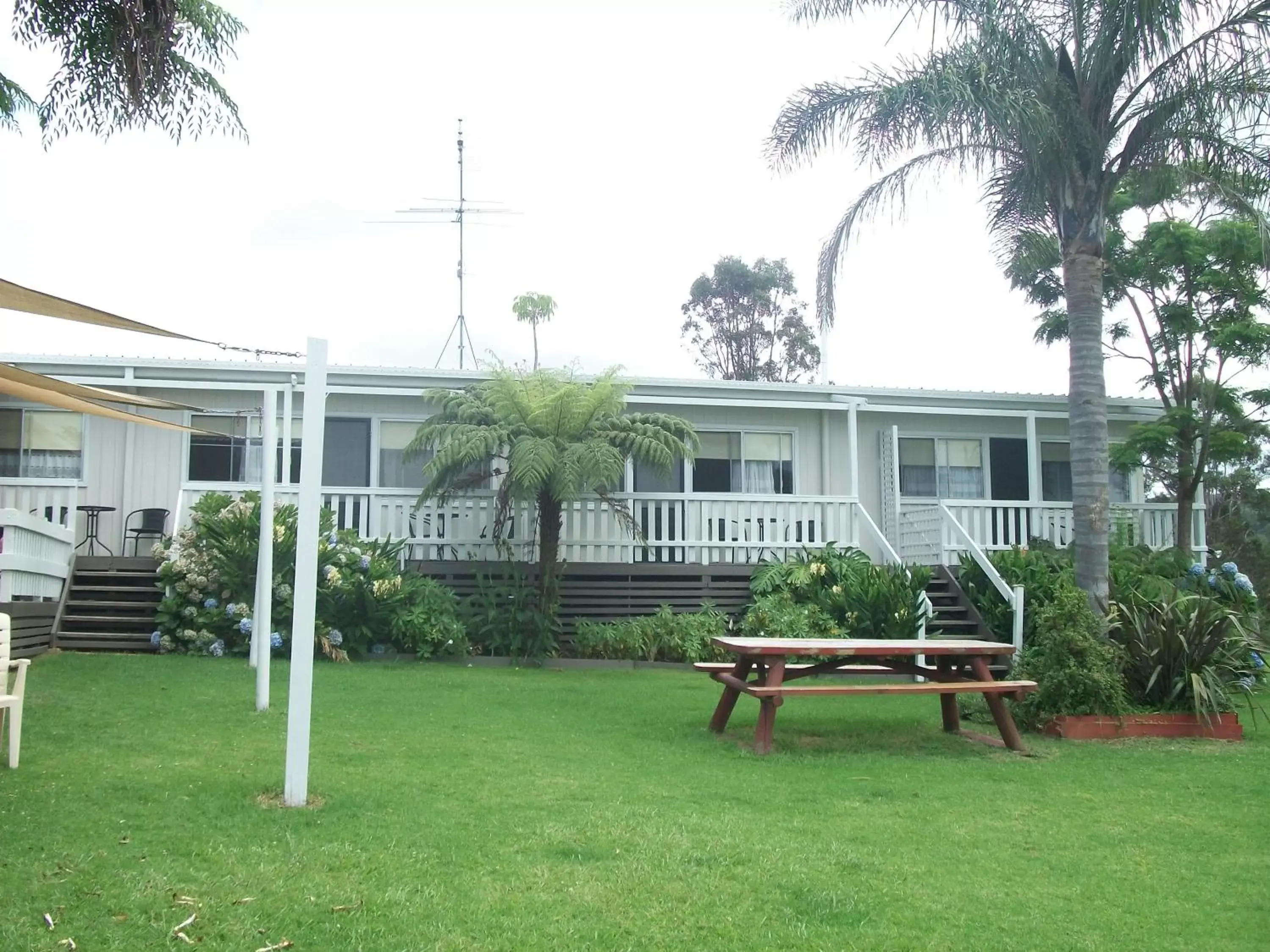 Garden view, Property Building in Top of the Lake Holiday Units