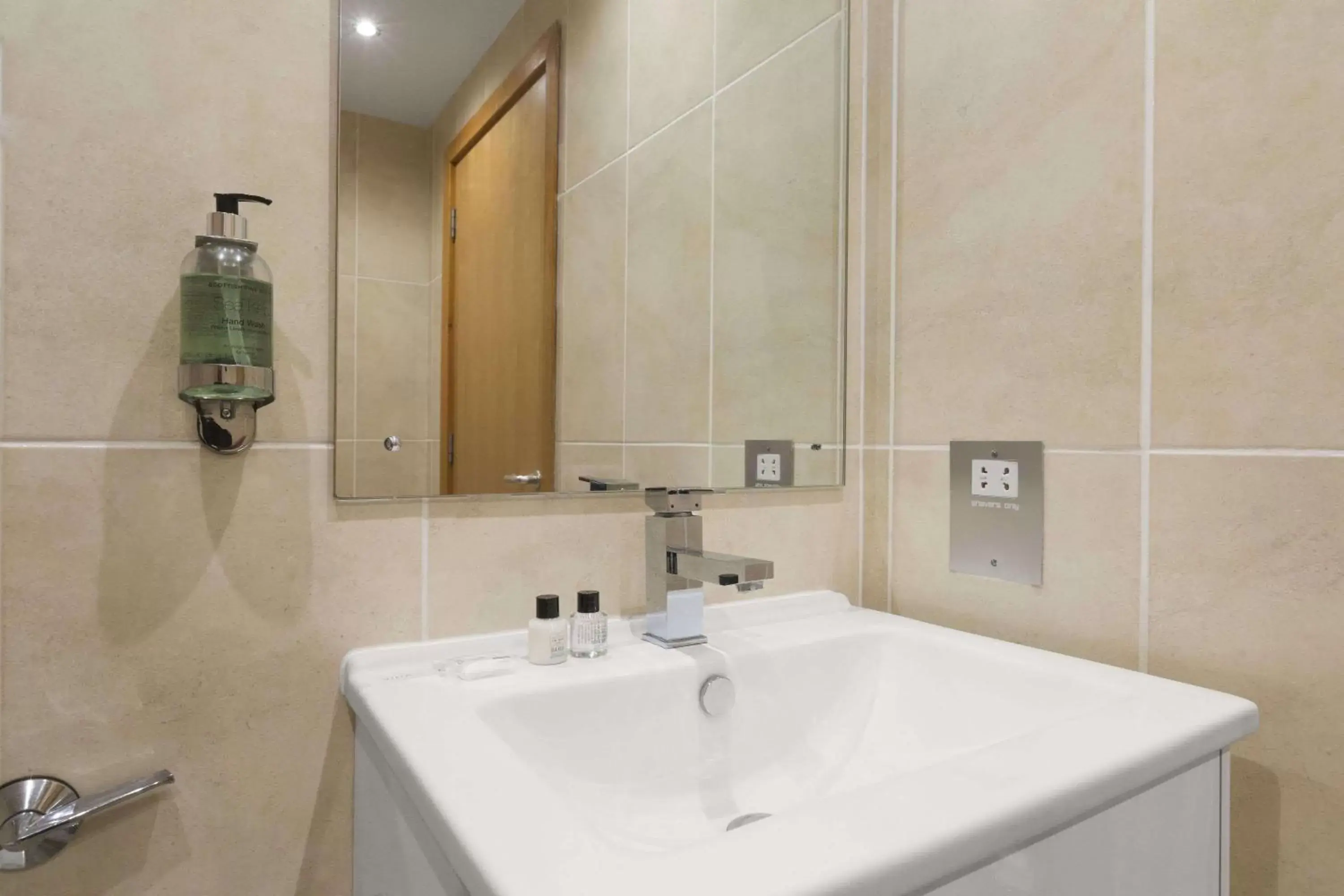 Photo of the whole room, Bathroom in Ramada Telford Ironbridge