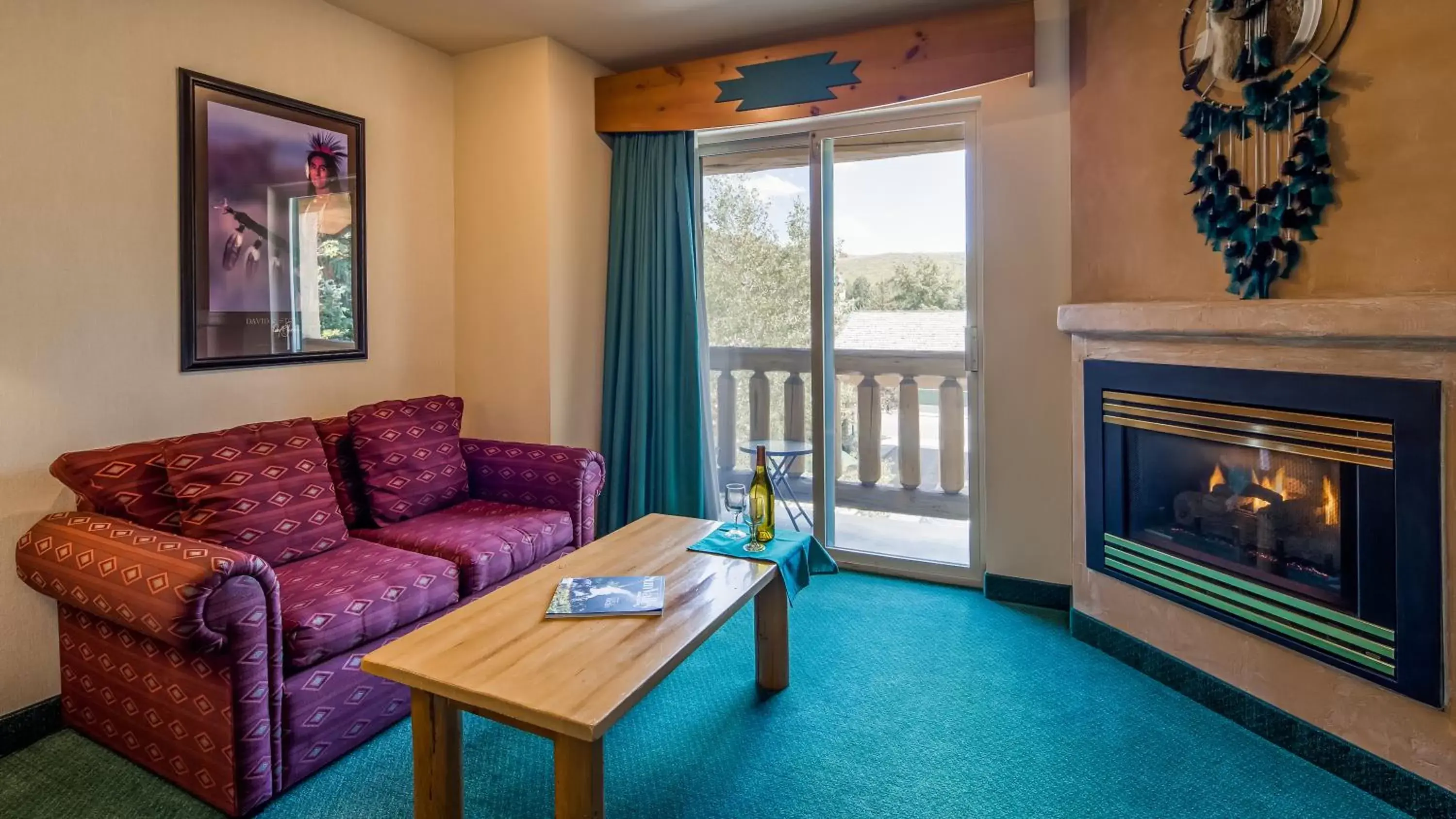 Bedroom, Seating Area in Best Western Plus Kentwood Lodge